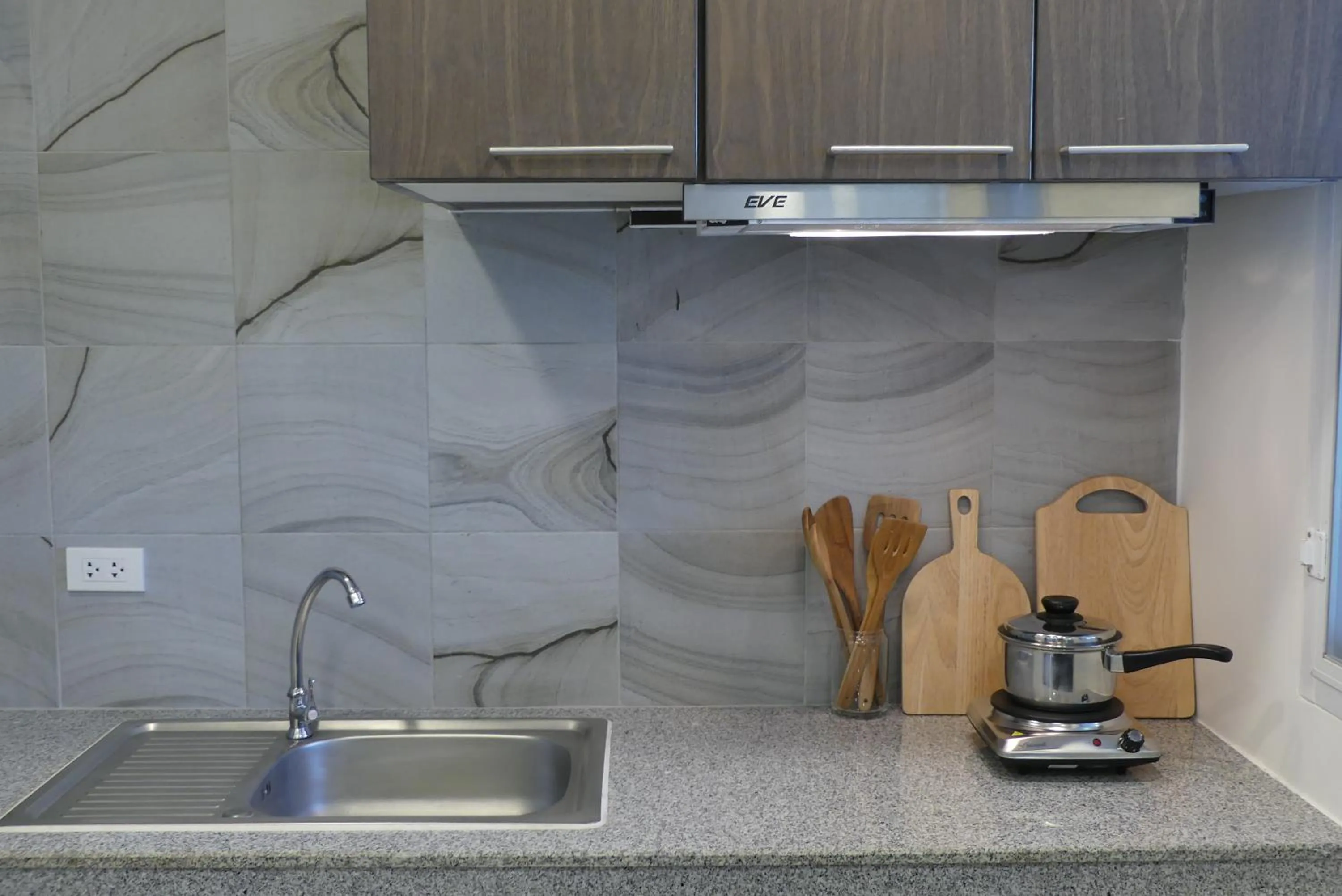 Photo of the whole room in The Garden 304