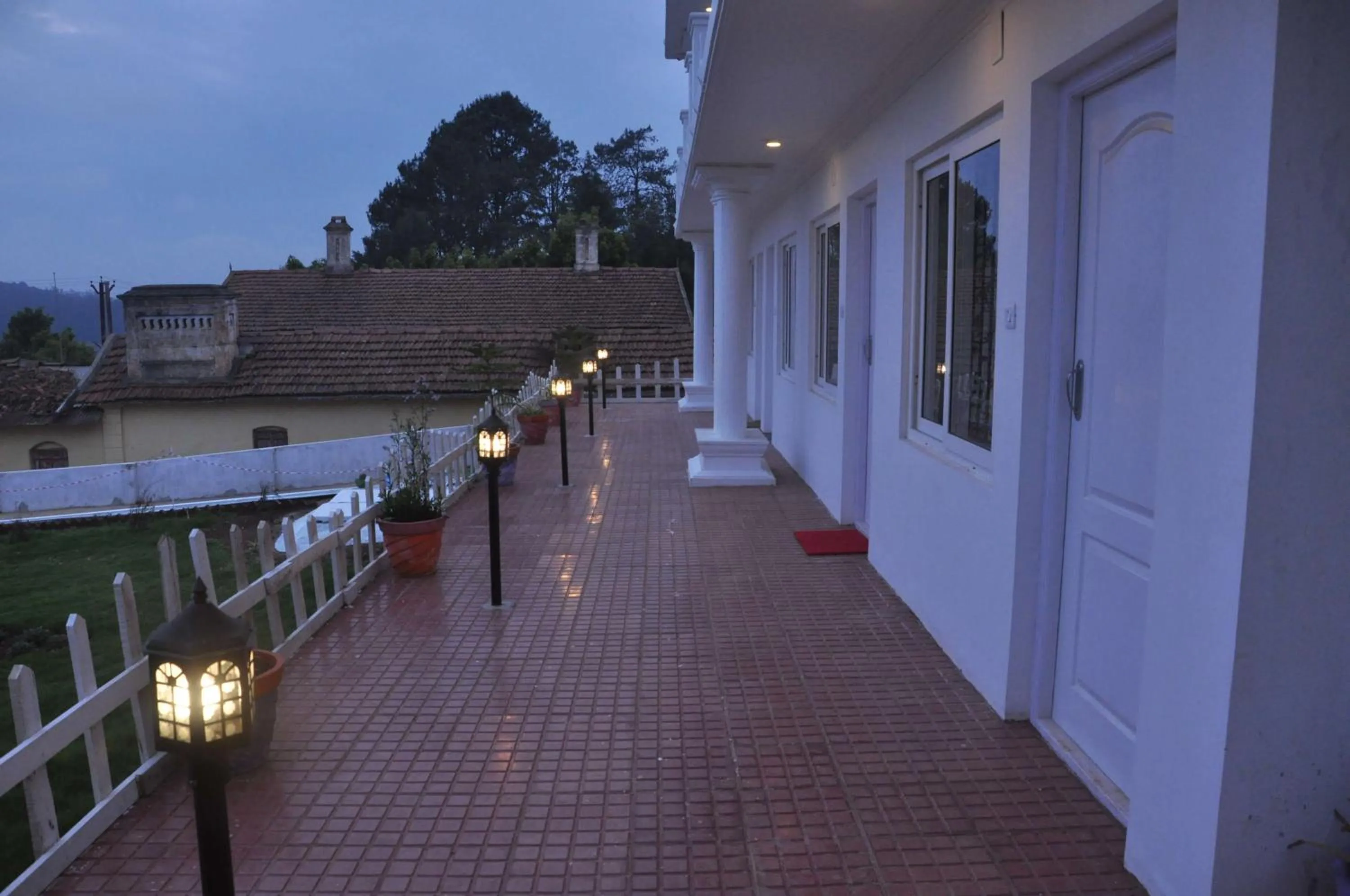 Facade/entrance in Drizzle Drop Inn