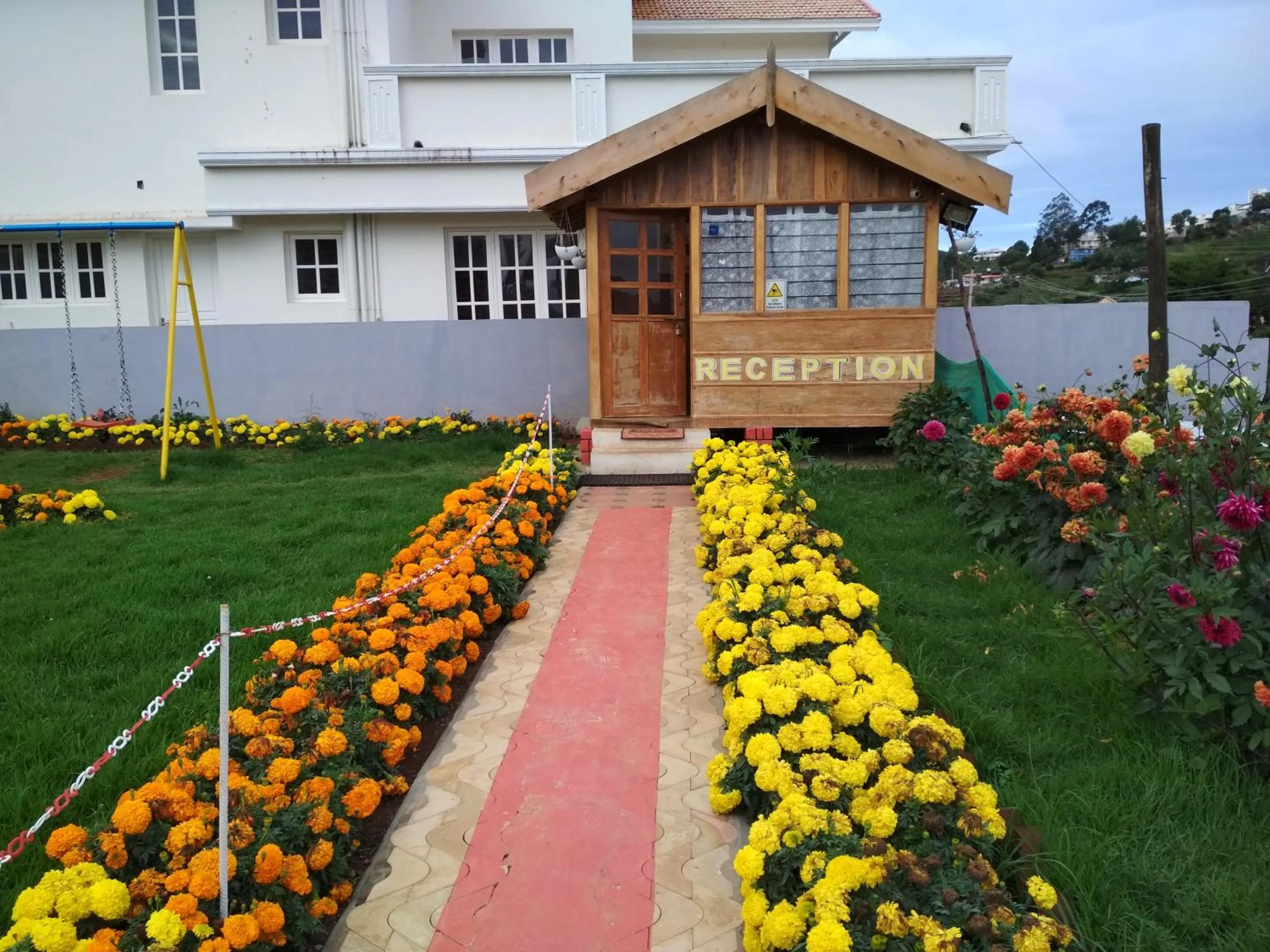 Lobby or reception in Drizzle Drop Inn