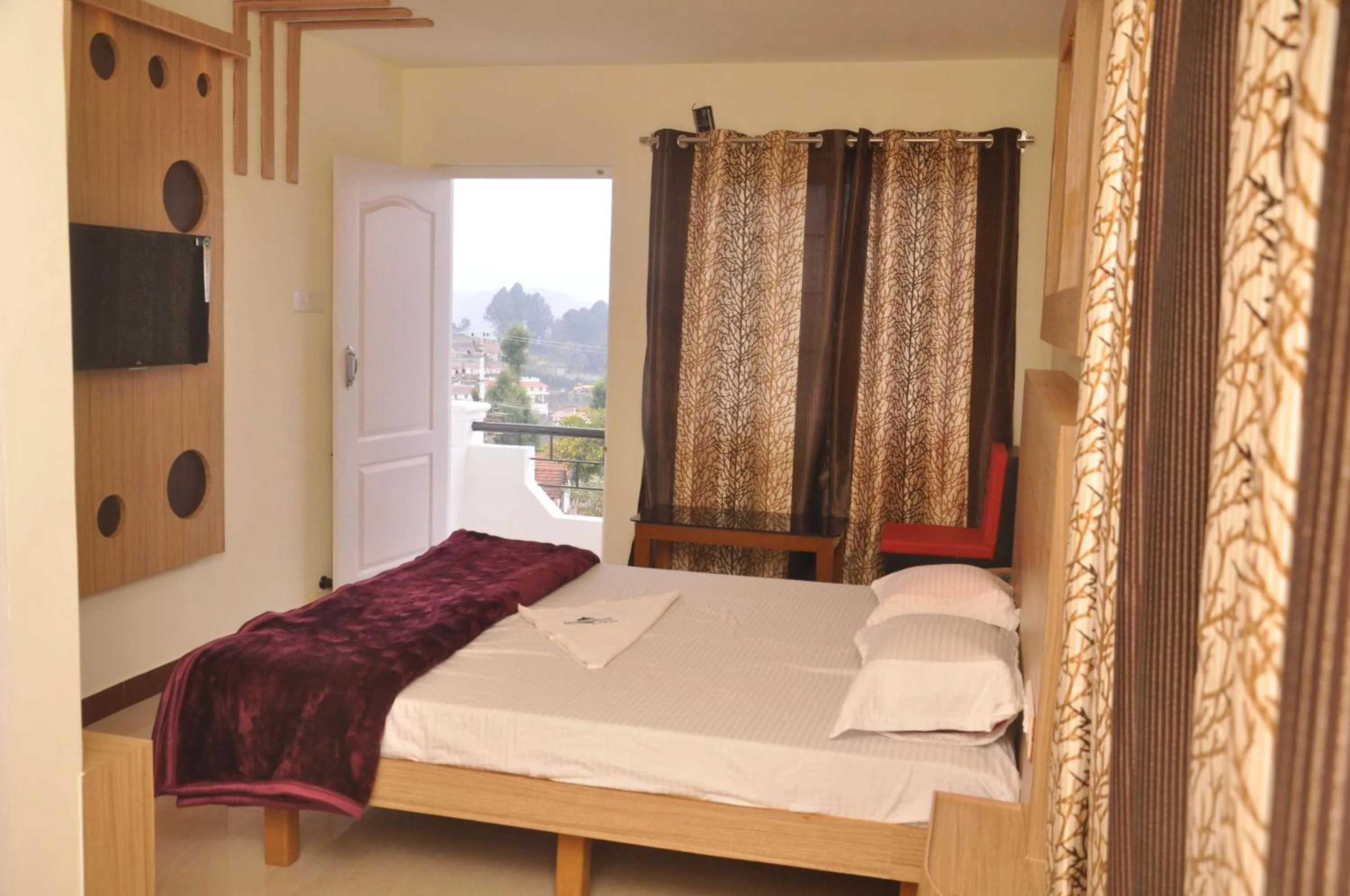 Photo of the whole room, Bed in Drizzle Drop Inn