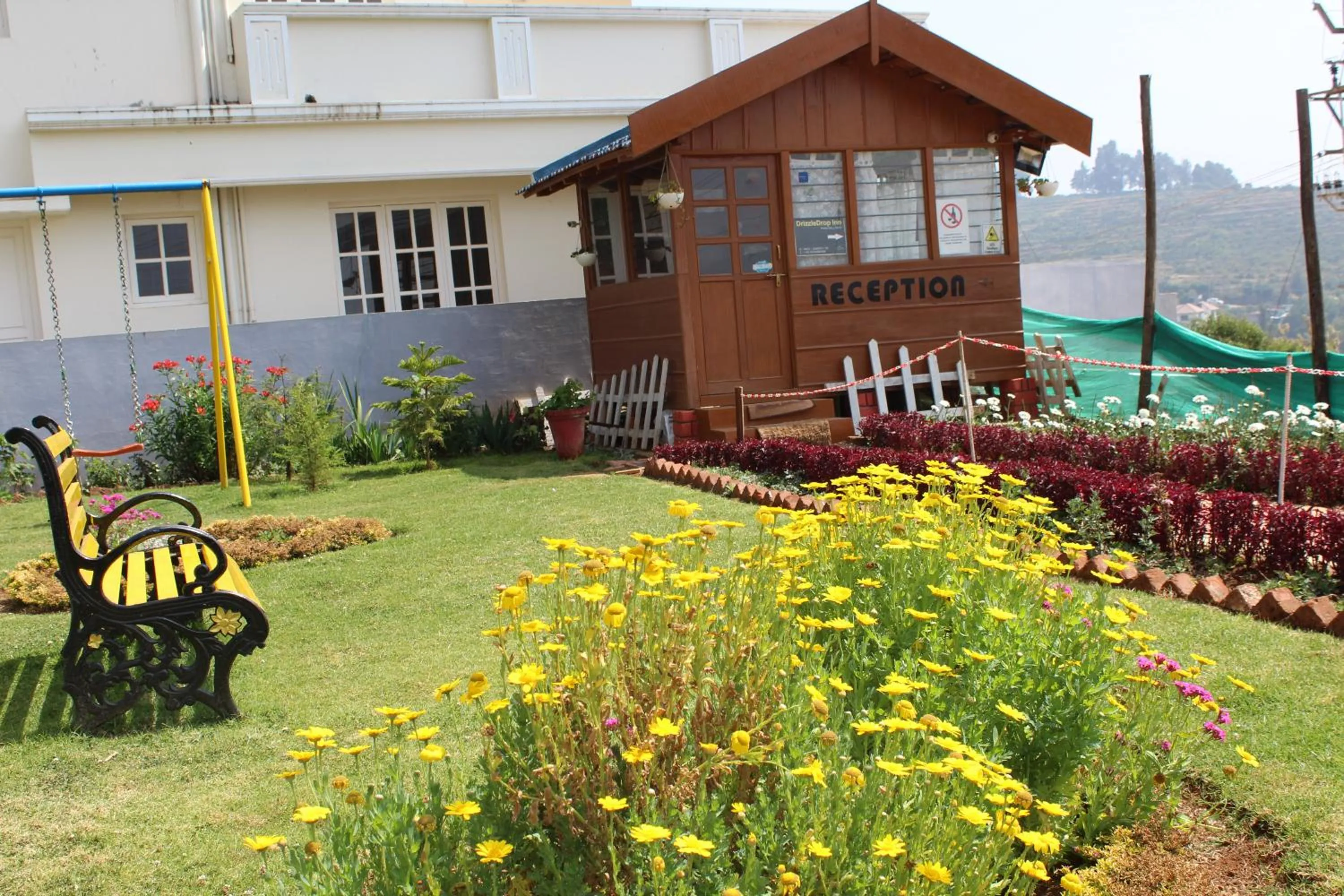 Garden in Drizzle Drop Inn