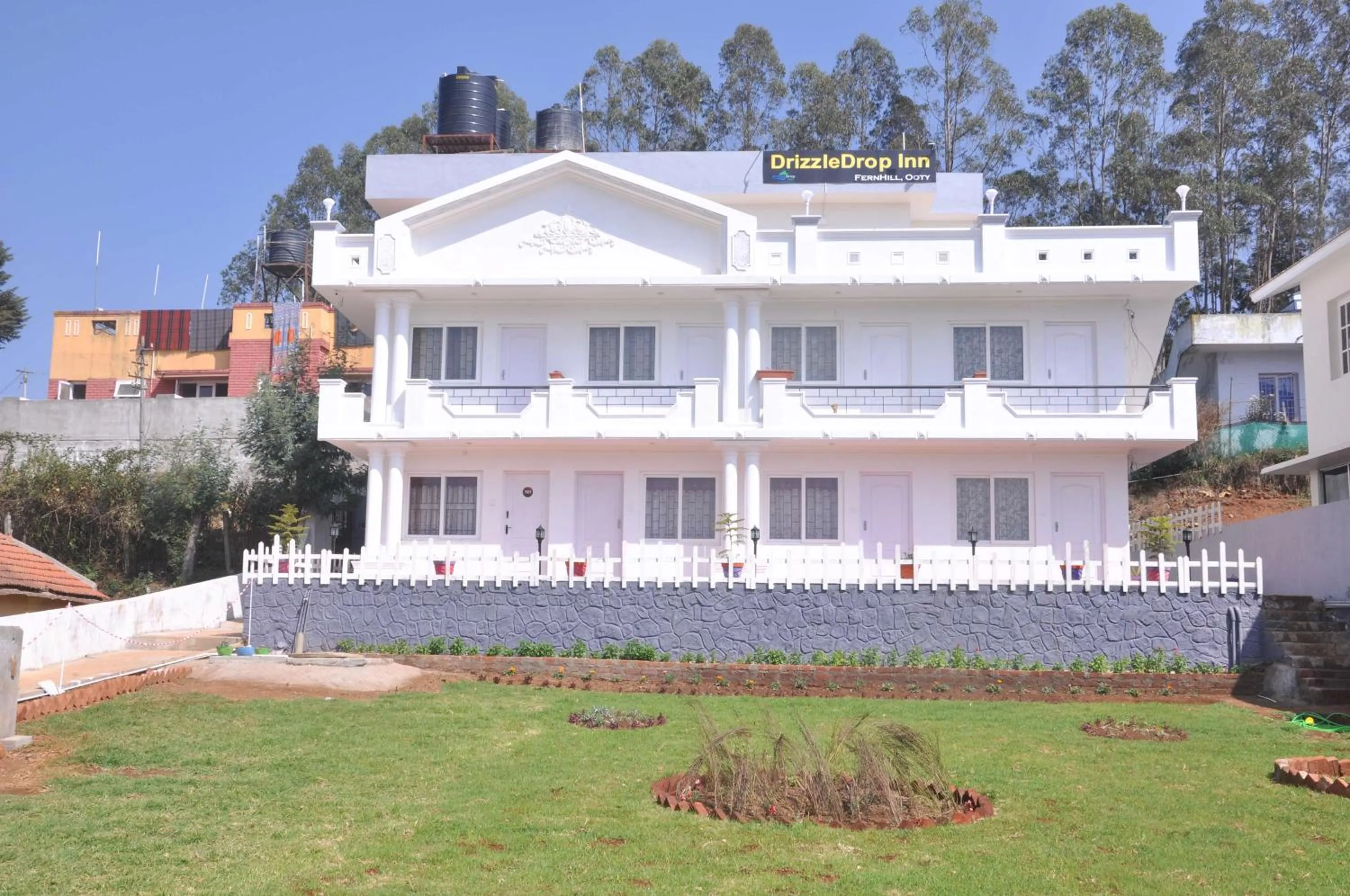 Facade/entrance in Drizzle Drop Inn