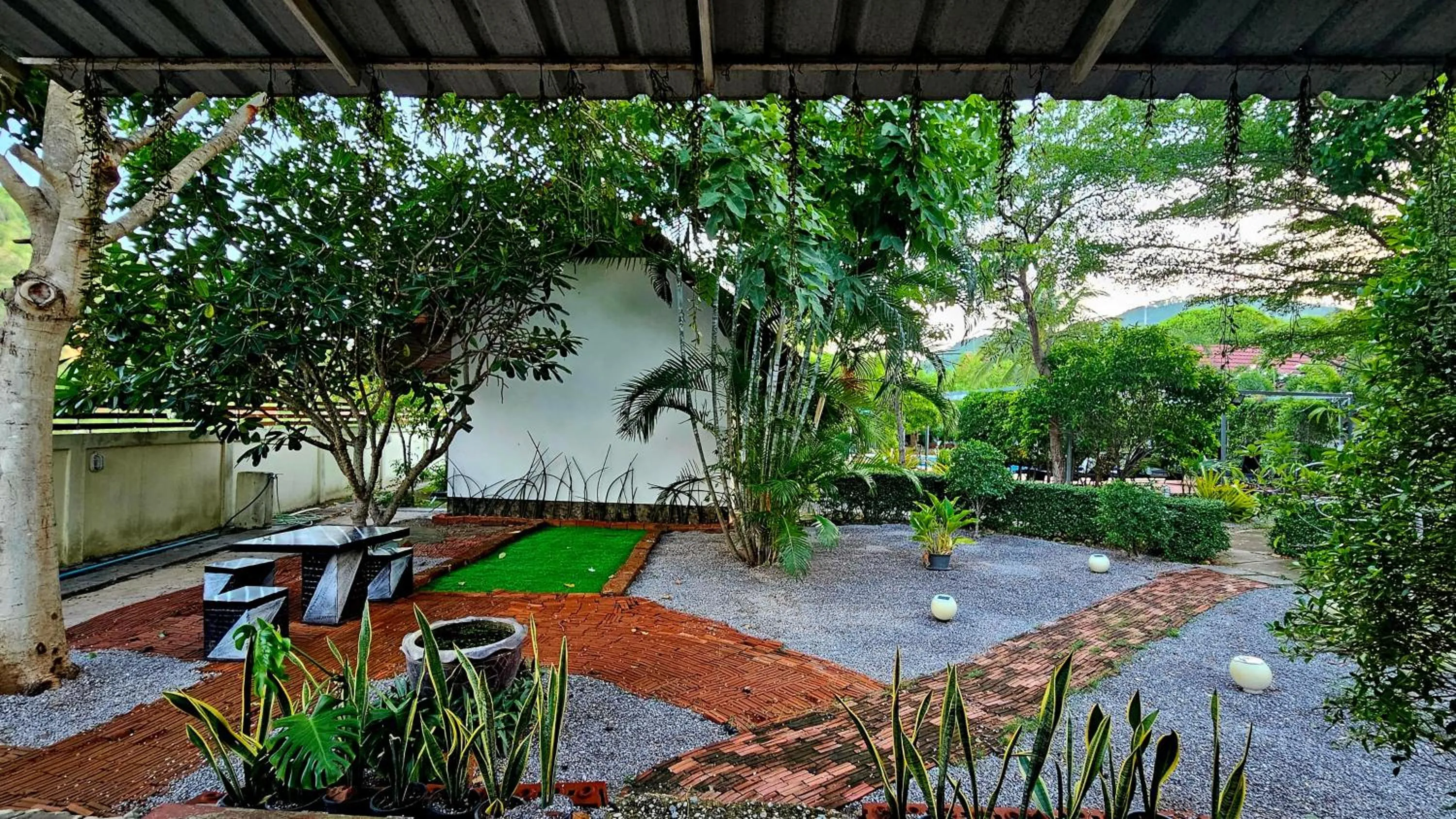 Garden in The Hillside Pranburi Resort