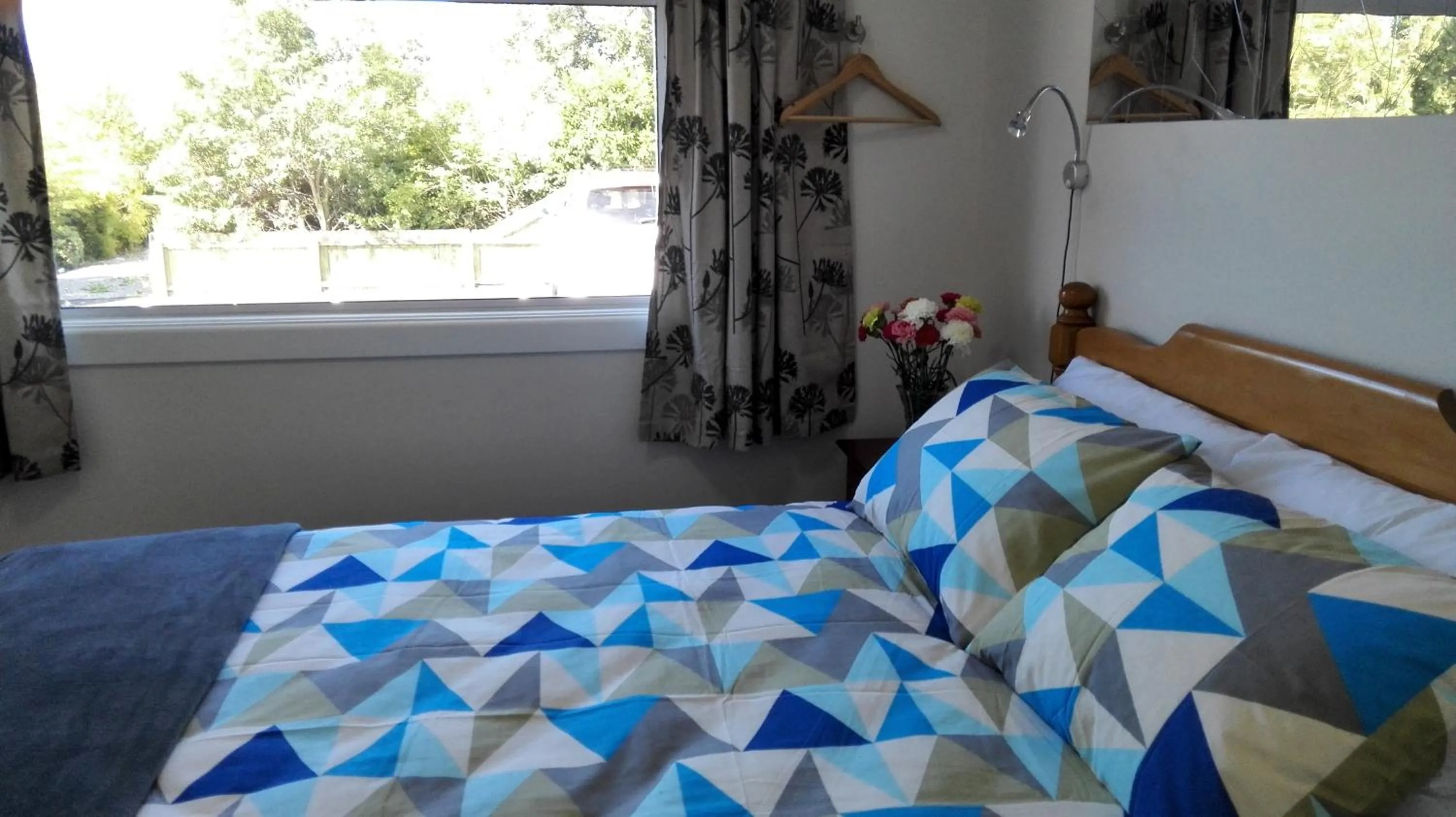 Bed in Oxford Queenette Backpackers