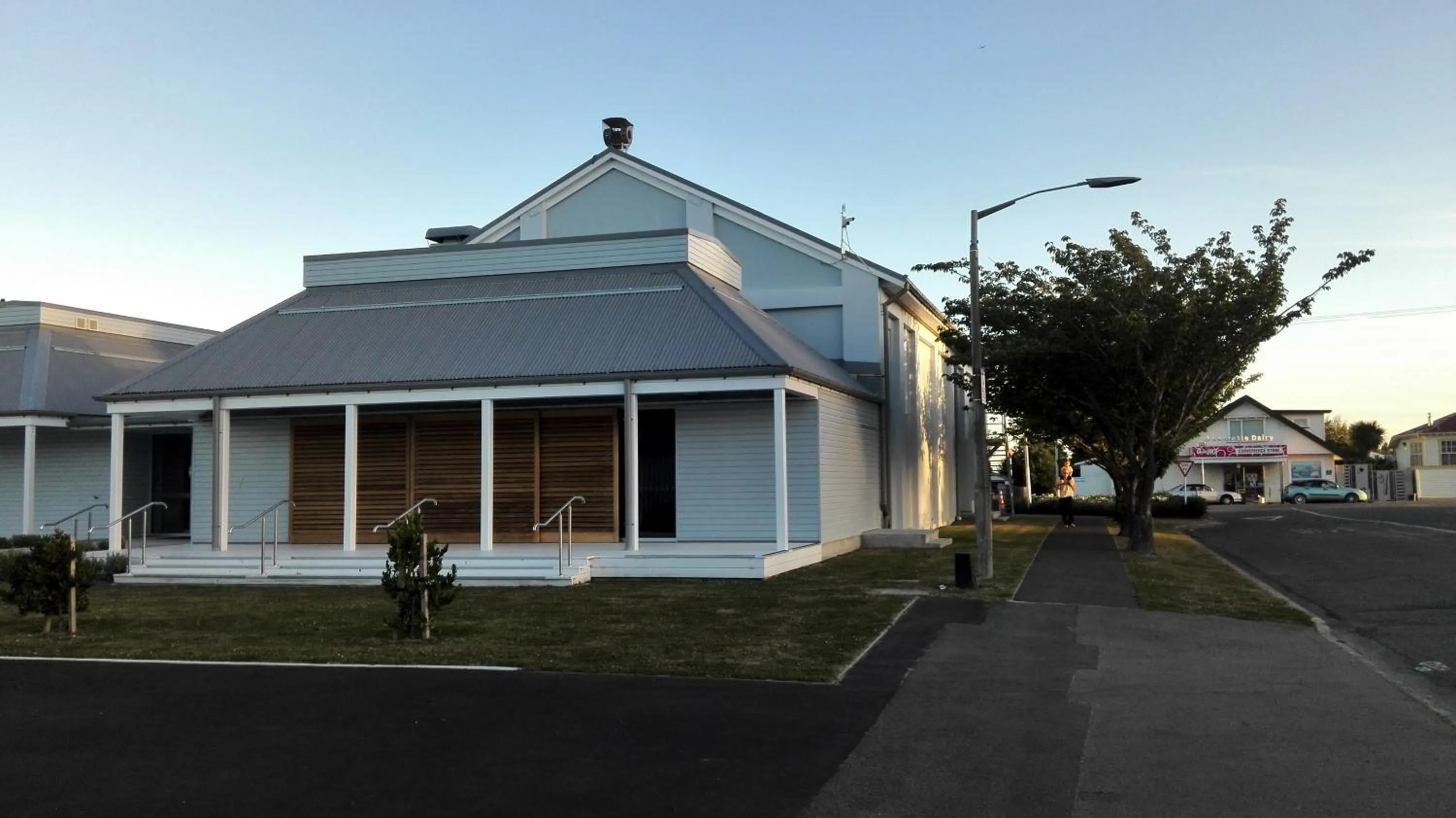 Off site in Oxford Queenette Backpackers