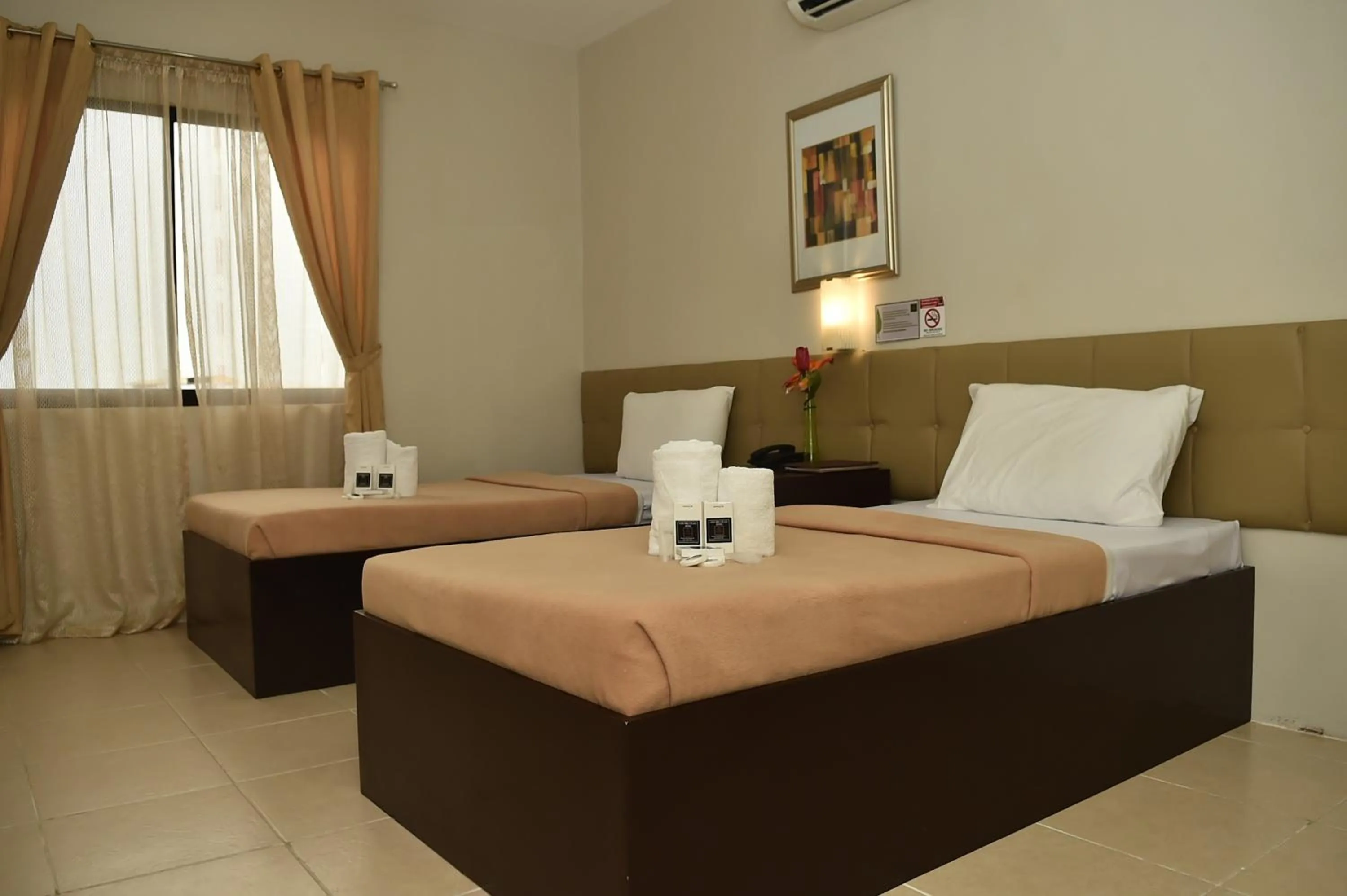 Other, Bed in Columbus Plaza Hotel