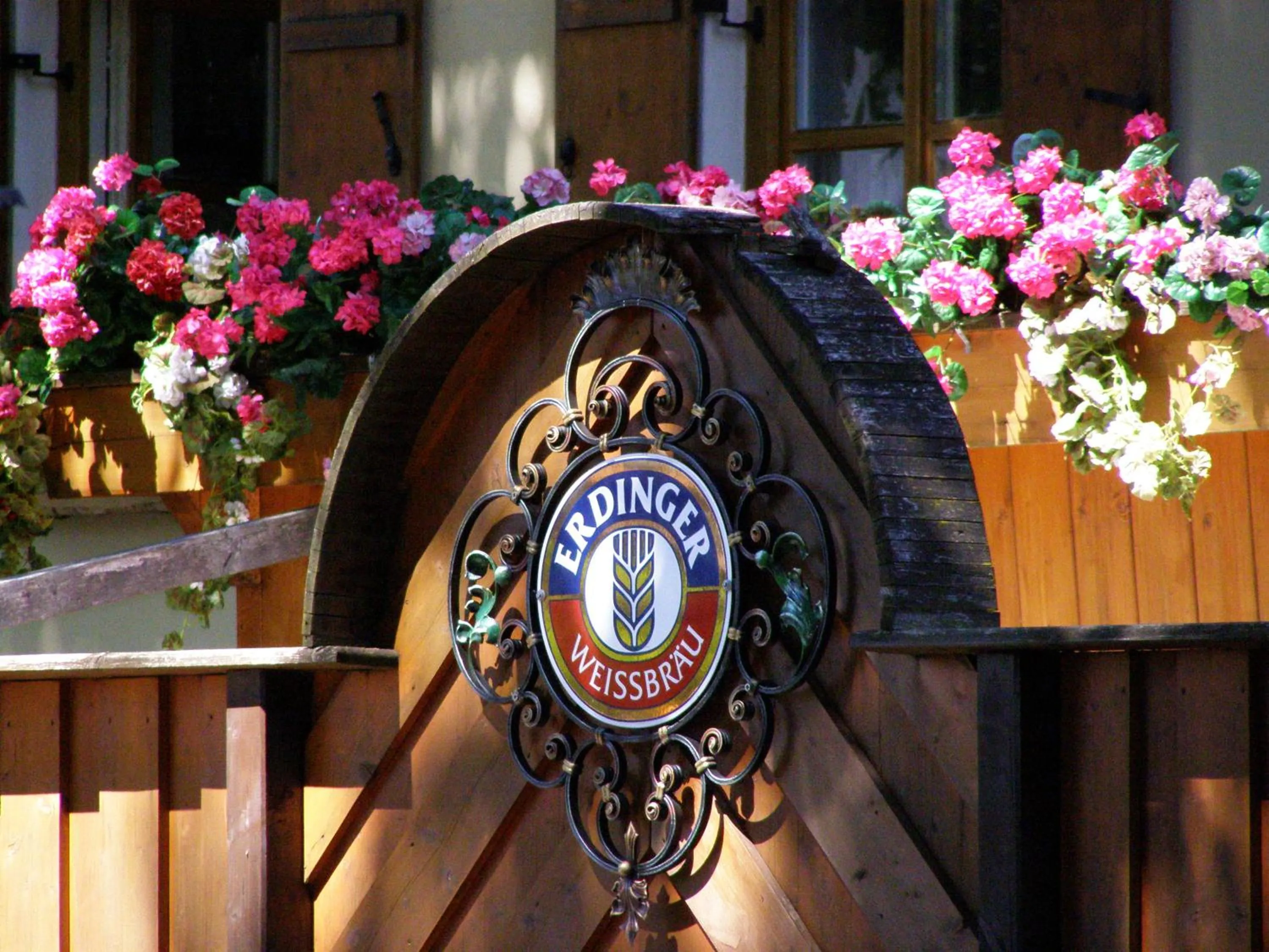 Property building in Hotel & Gaststätte zum Erdinger Weißbräu