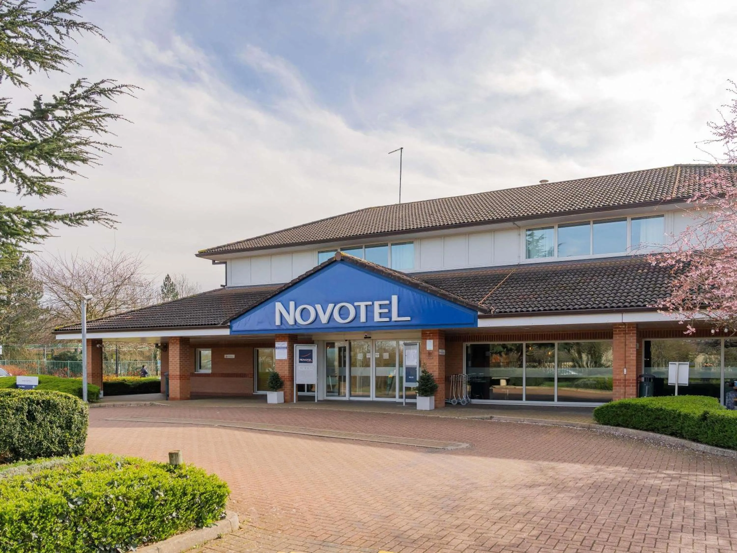 Property building in Novotel Milton Keynes
