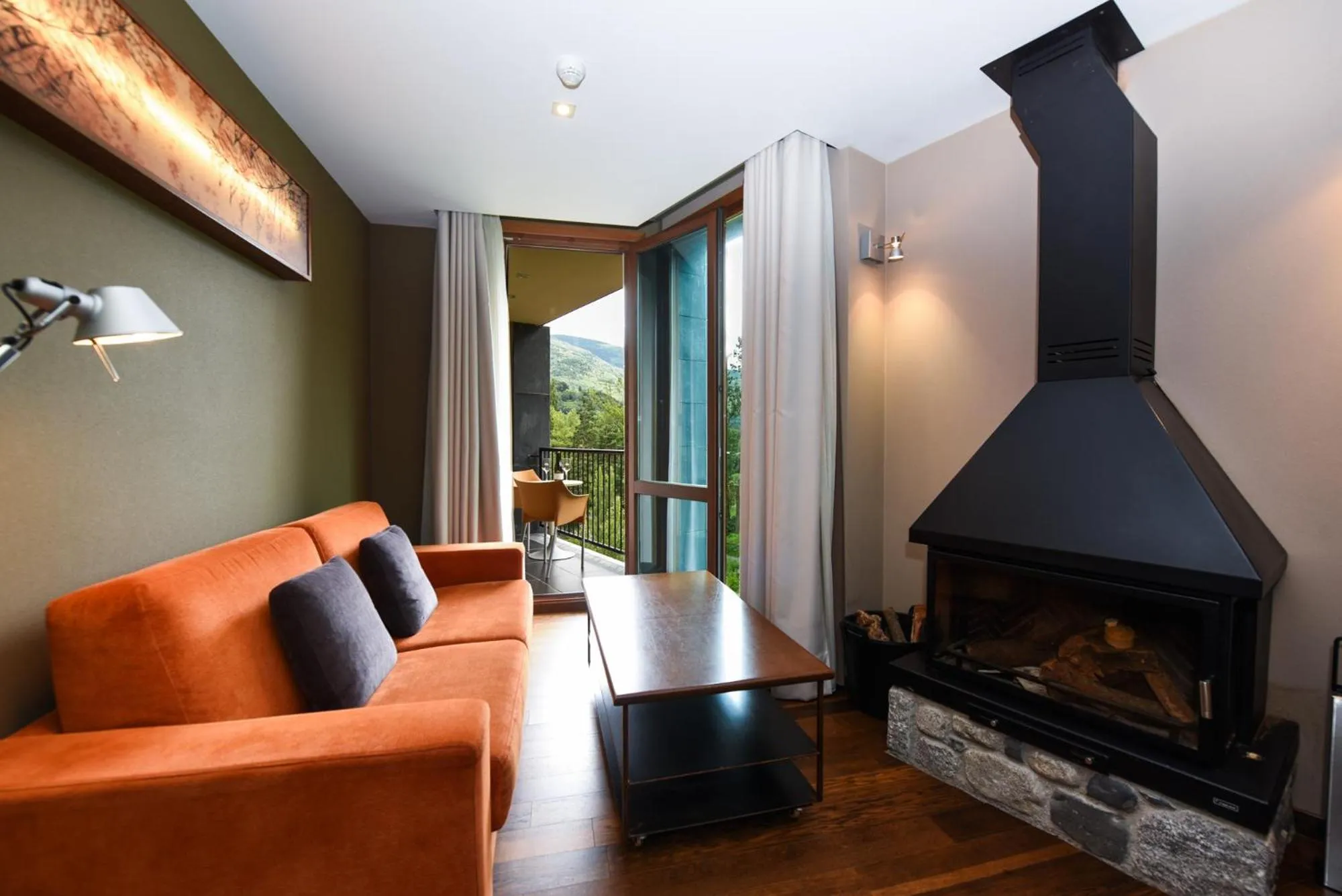 Living room in SOMMOS Hotel Aneto