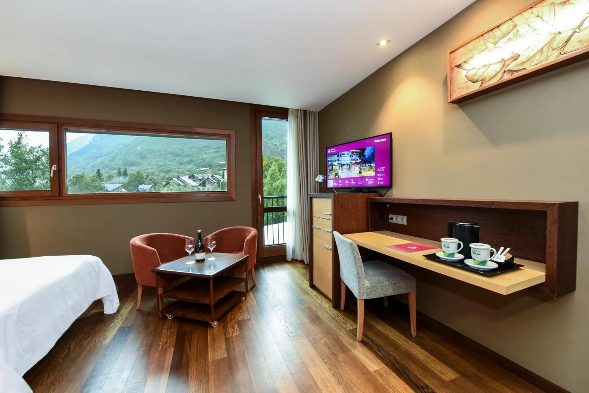 Mountain view, Bed in SOMMOS Hotel Aneto