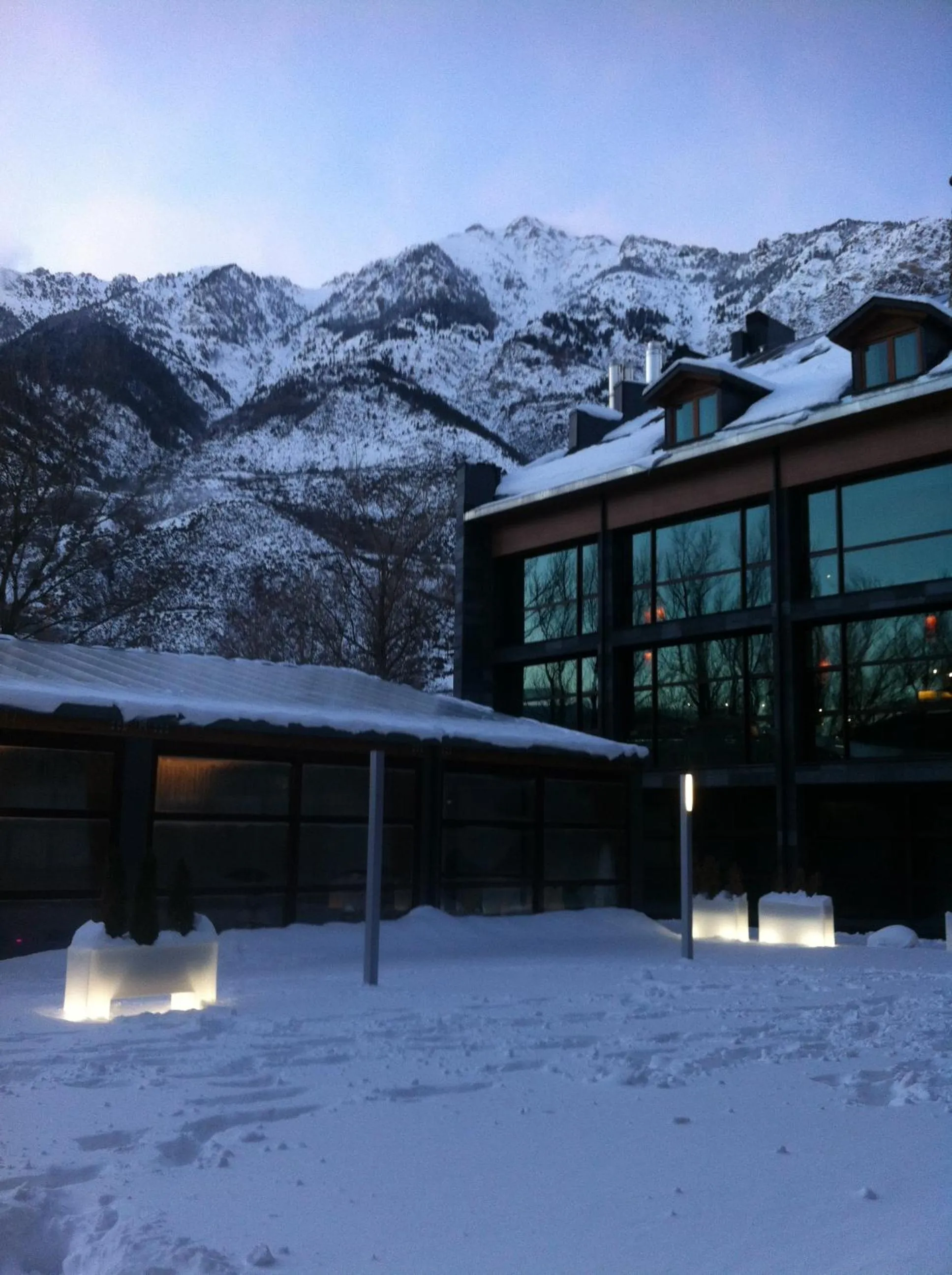 Facade/entrance in SOMMOS Hotel Aneto