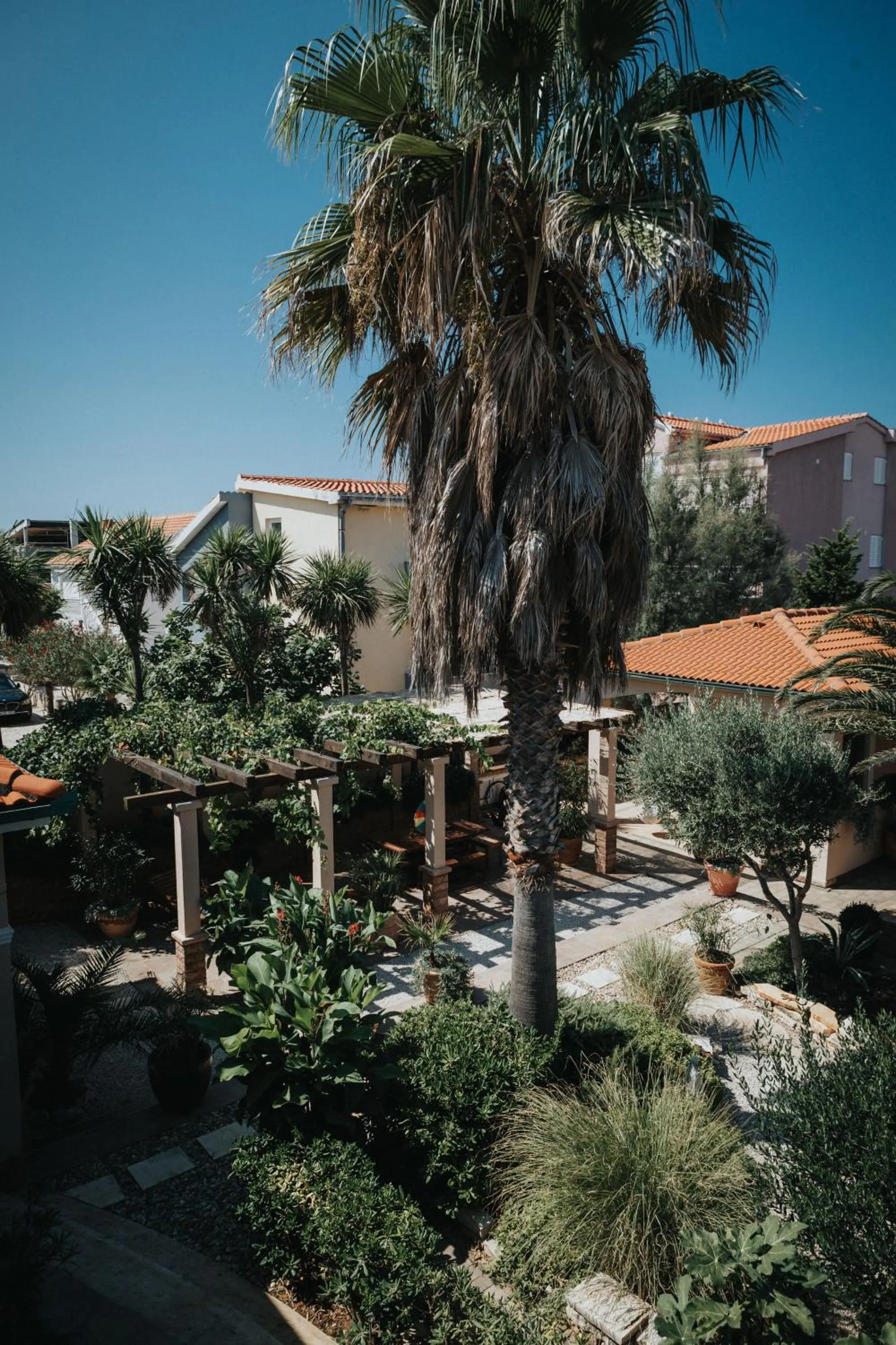 Property building in Villa Lantana