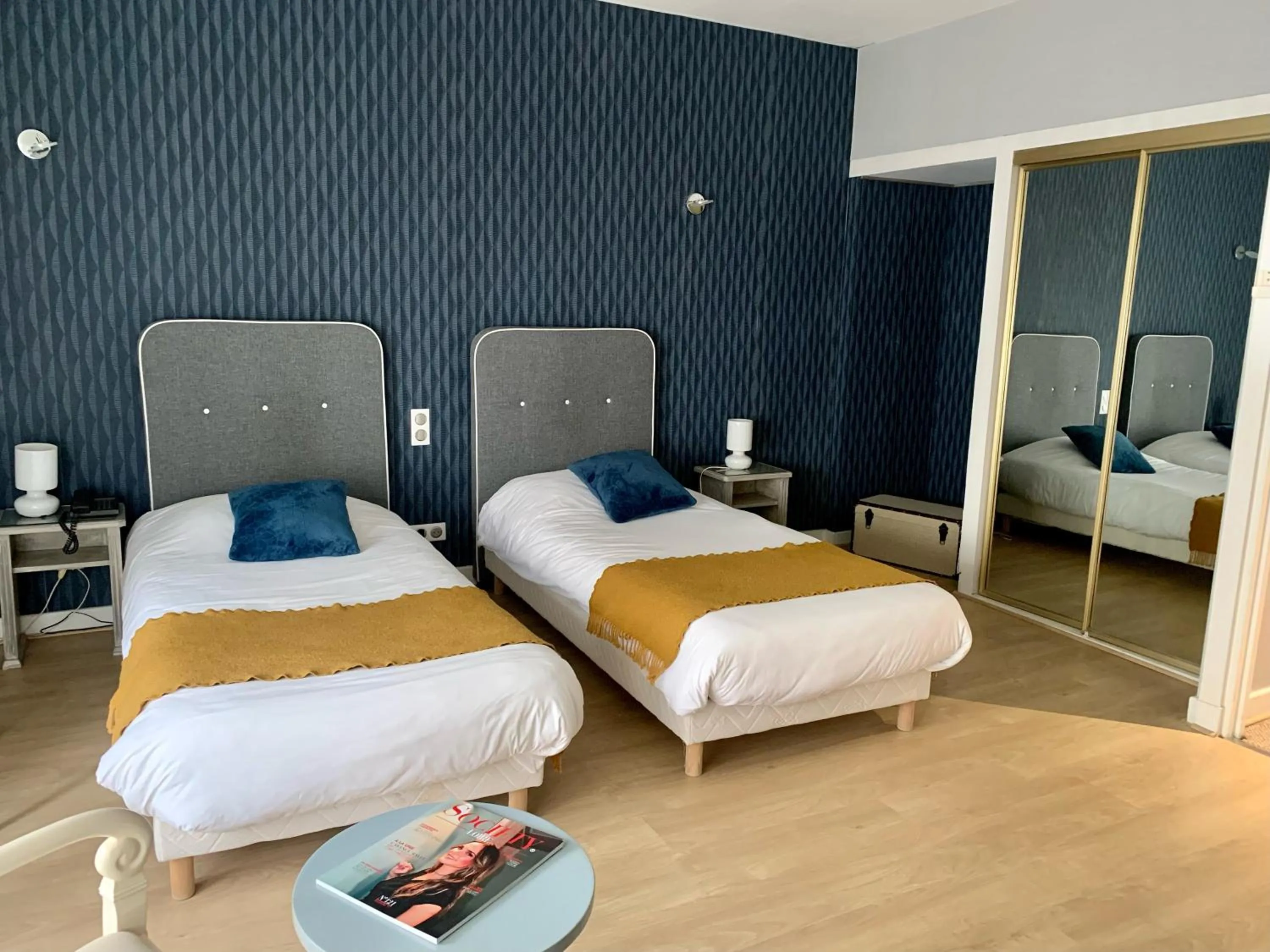 Bed in Brit Hotel Roanne - Le Grand Hôtel