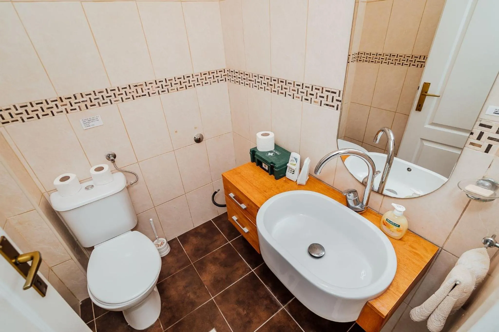 Toilet in Spacious Family 4BR Seaside House, Fantastic Sea Views, 20 Meters to Beach