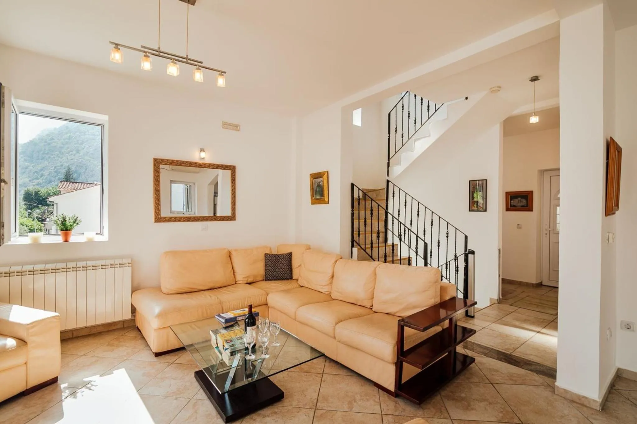 Toilet in Spacious Family 4BR Seaside House, Fantastic Sea Views, 20 Meters to Beach