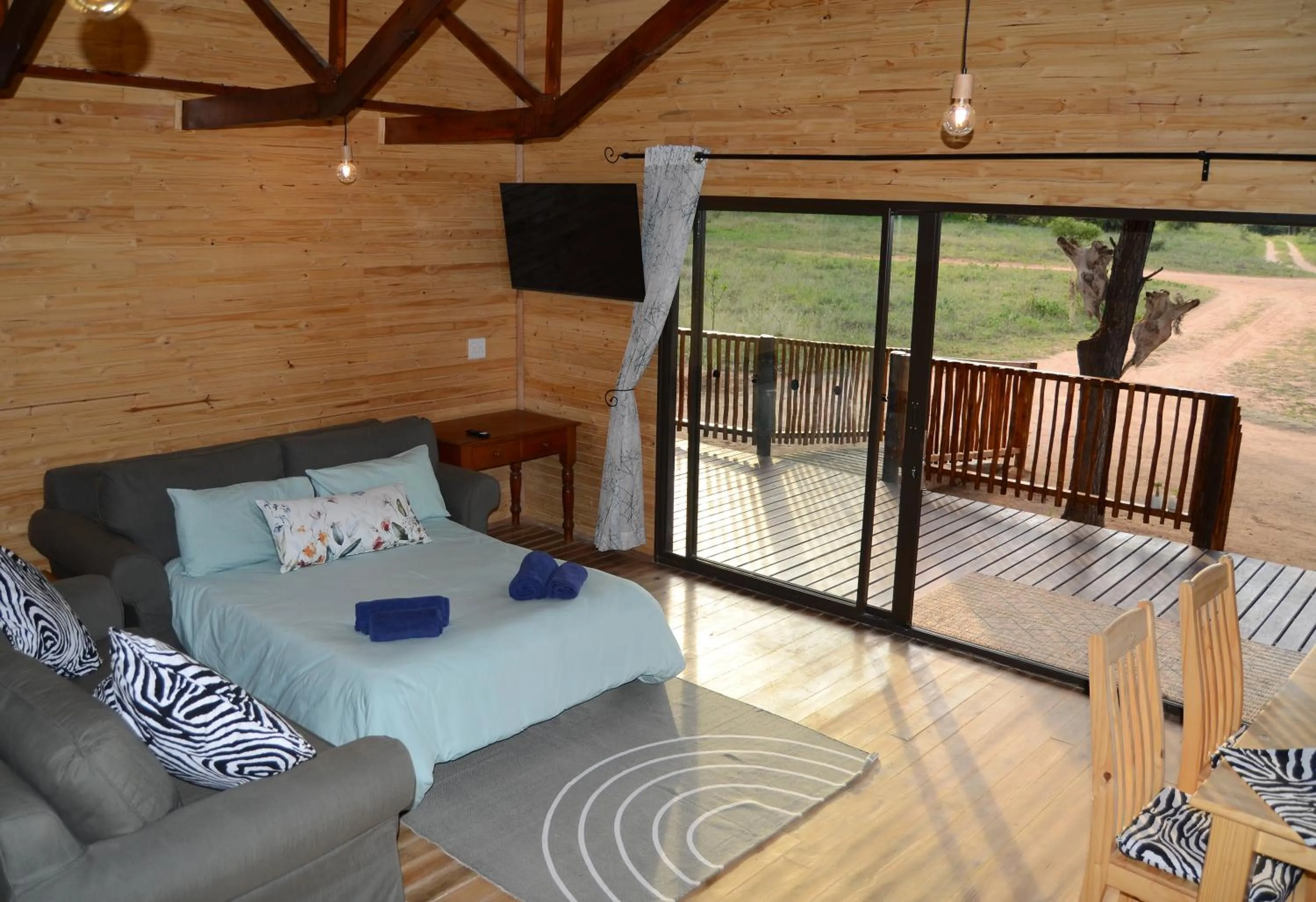 Seating area in Pezulu Tree House Lodge