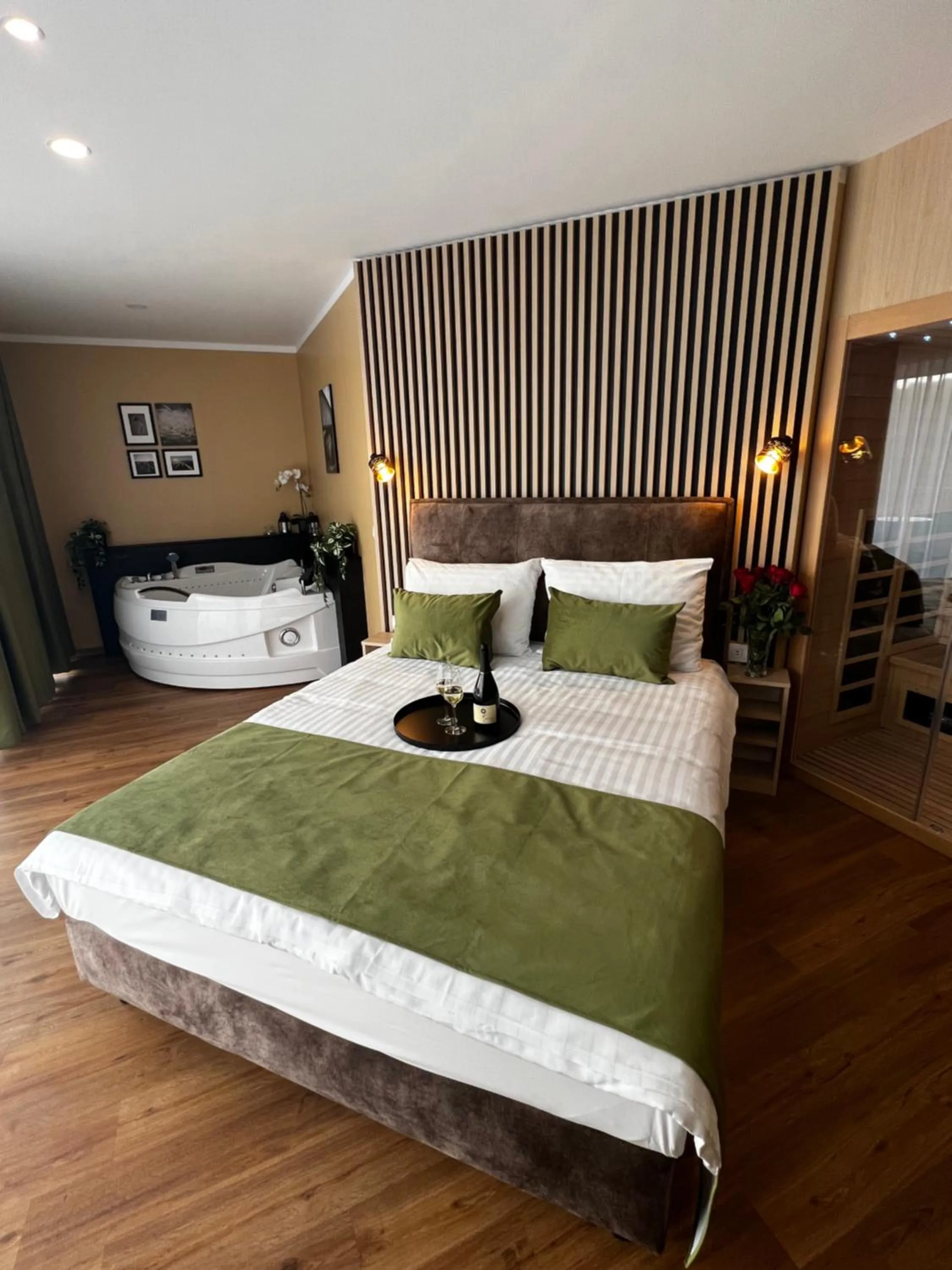 Bedroom, Bed in Hotel Dolenjc