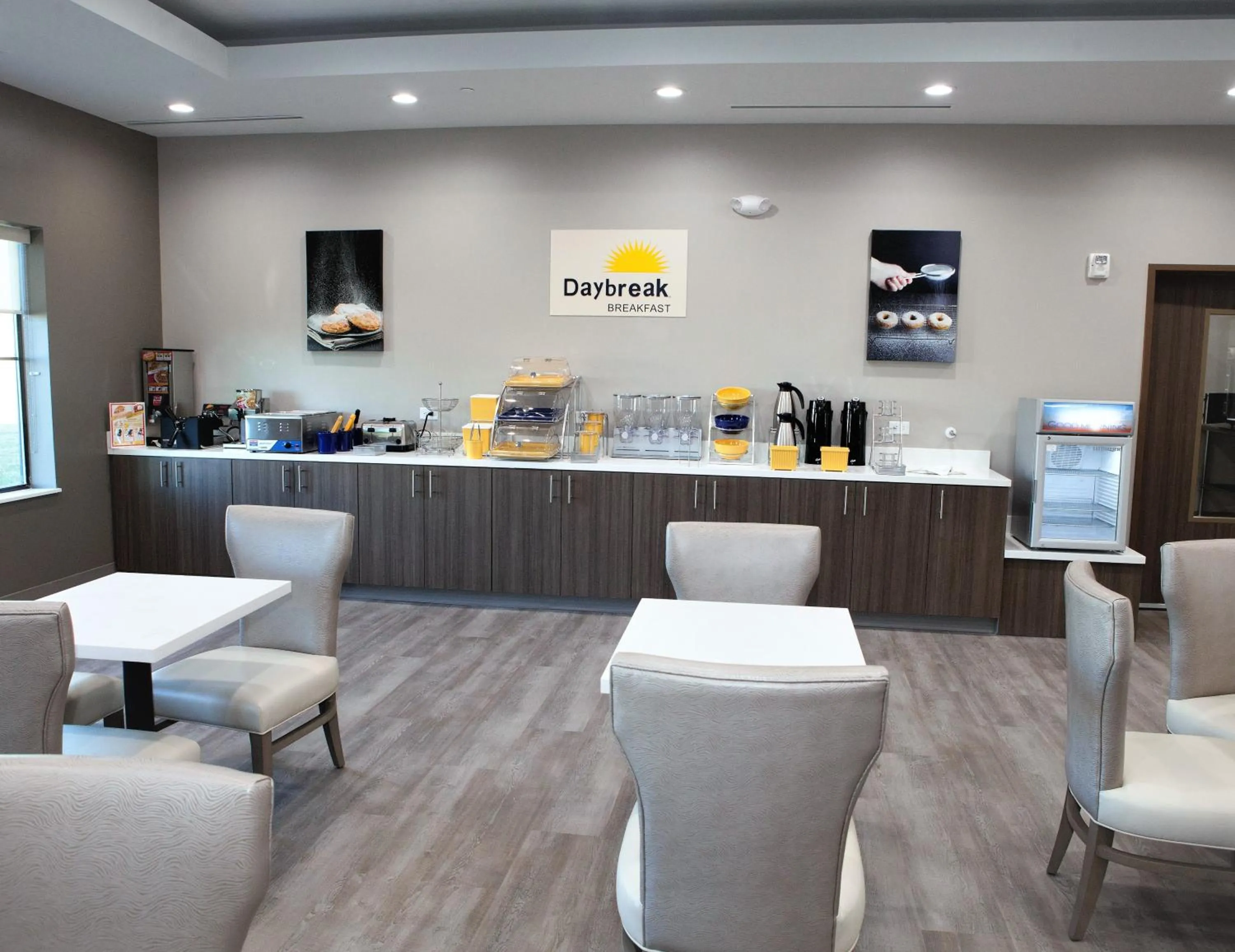 Restaurant/places to eat in Days Inn & Suites by Wyndham Houston NW Cypress