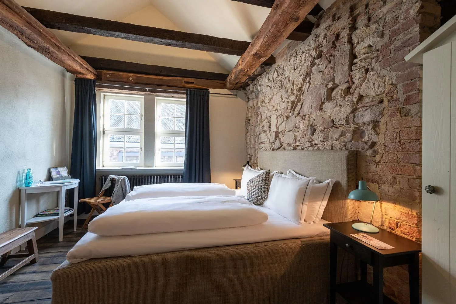 Bedroom, Bed in Renthof Kassel