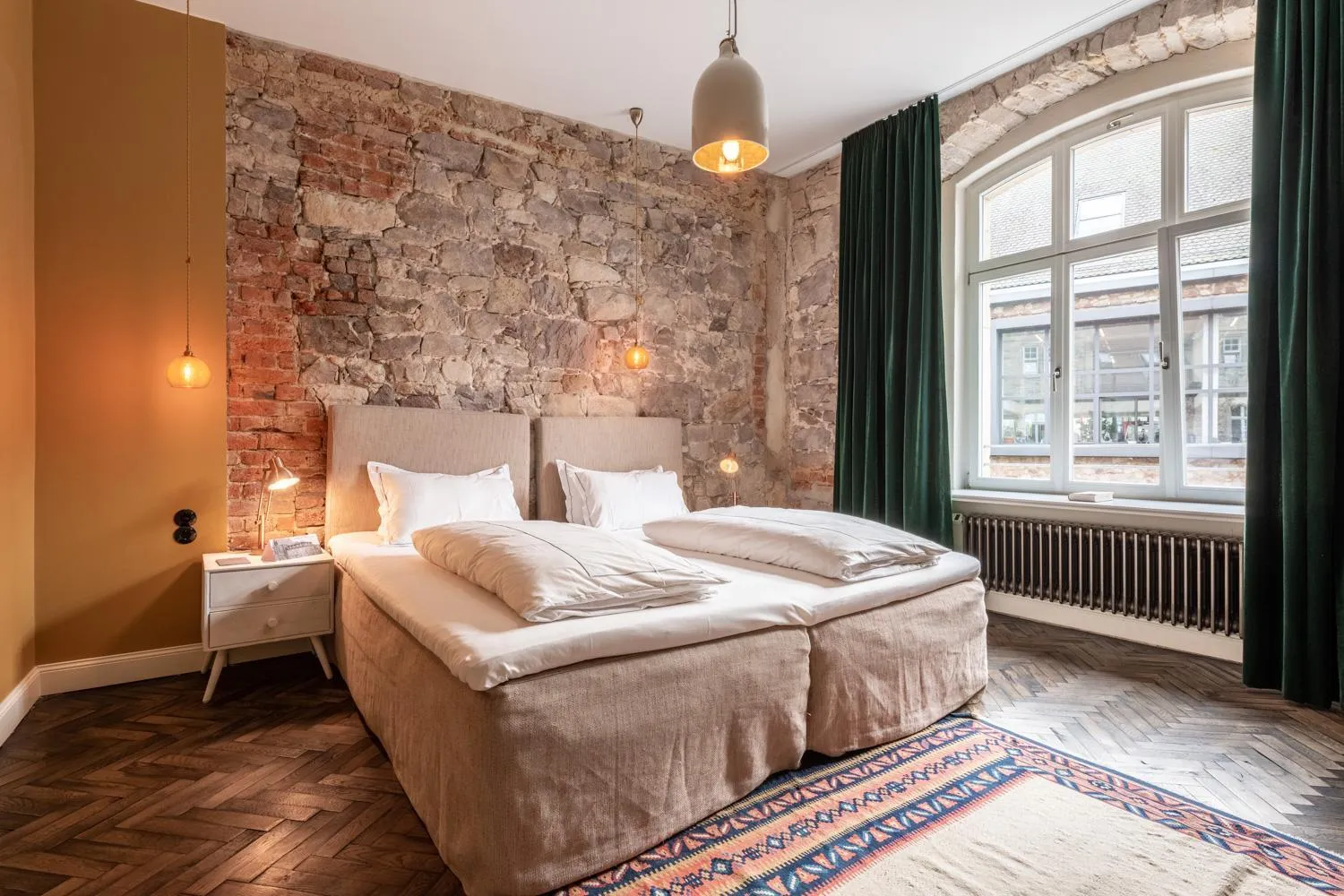 Photo of the whole room, Bed in Renthof Kassel