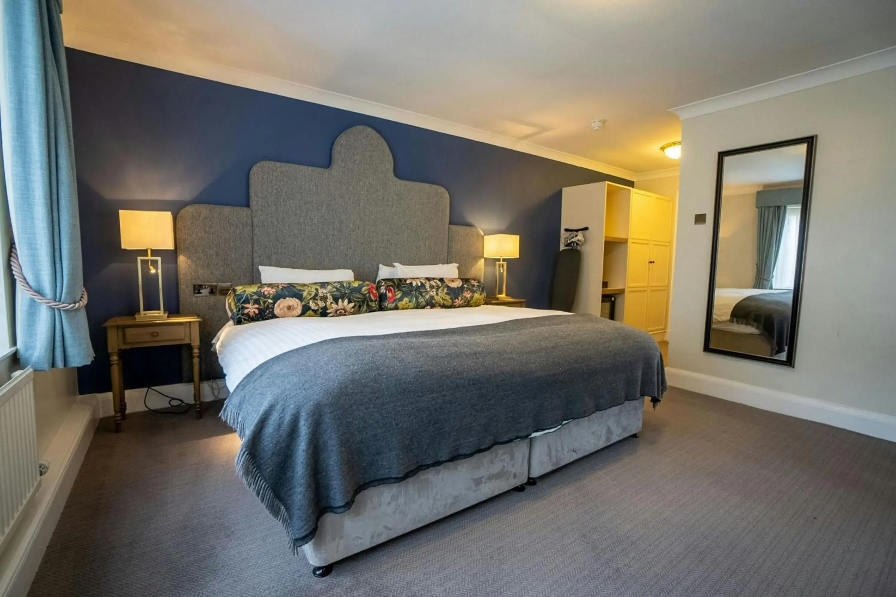 Superior King Room with Courtyard View in Billesley Manor Hotel & Spa, a Tribute Portfolio Hotel Superior King Room with Courtyard View in Billesley Manor Hotel & Spa, a Tribute Portfolio Hotel