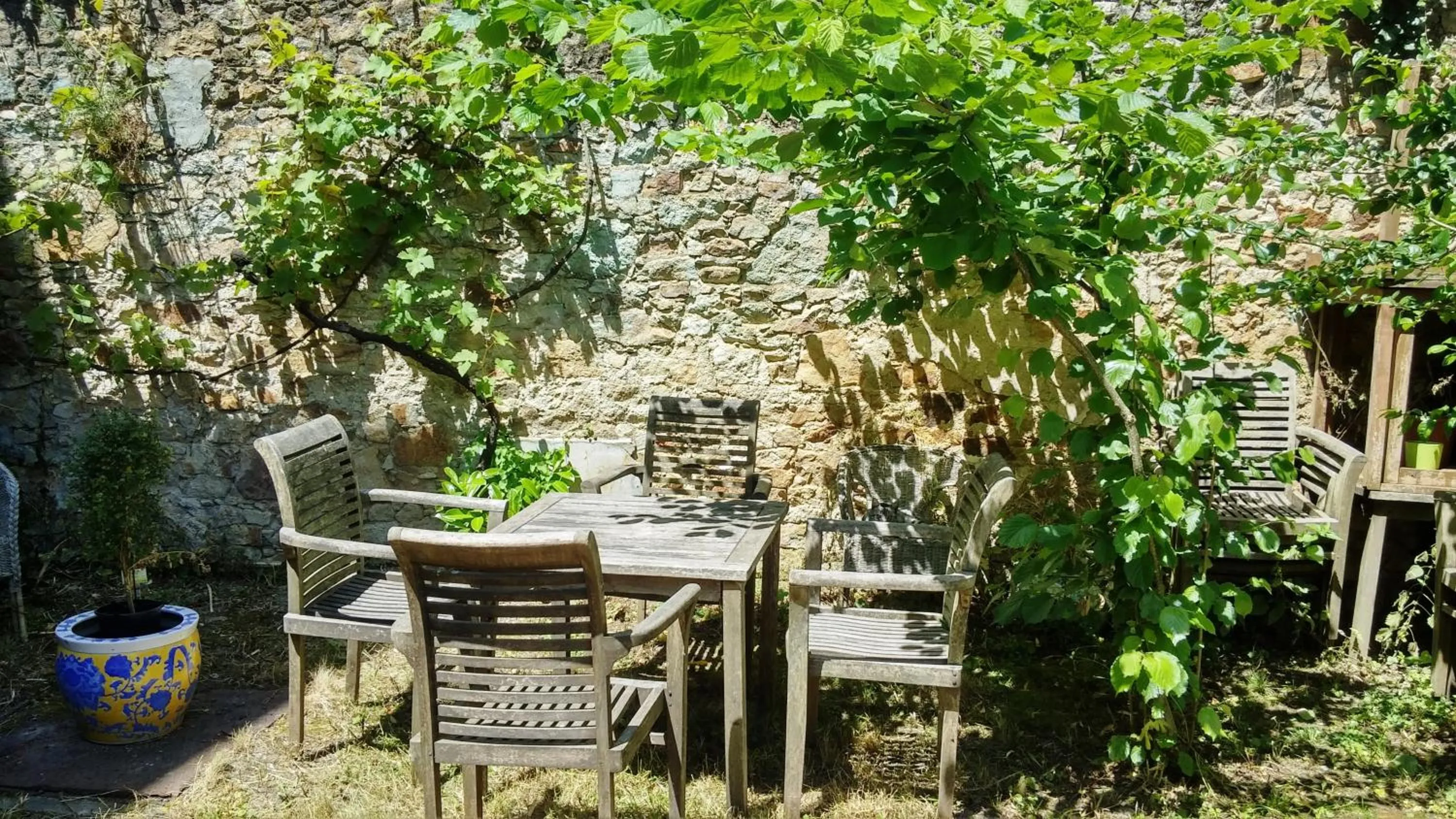 Restaurant/places to eat in Cit'Hotel Marie Stuart