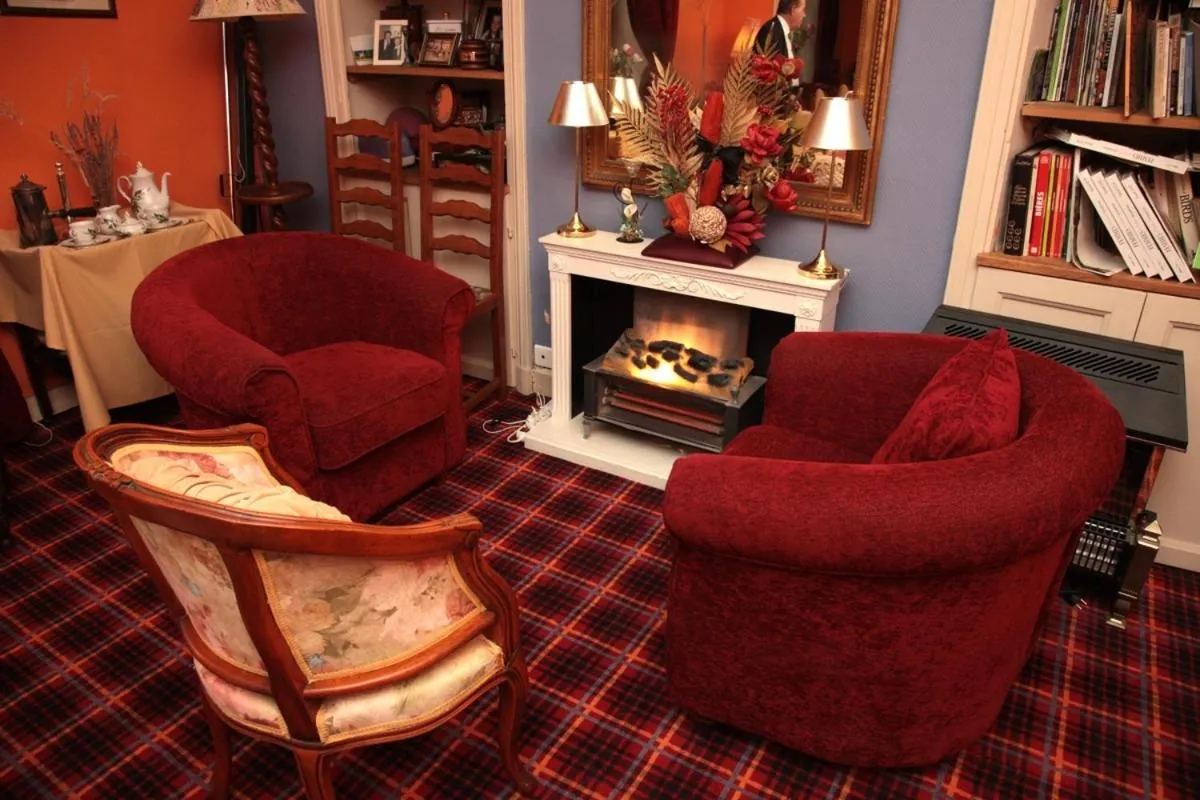 Lounge or bar in Cit'Hotel Marie Stuart