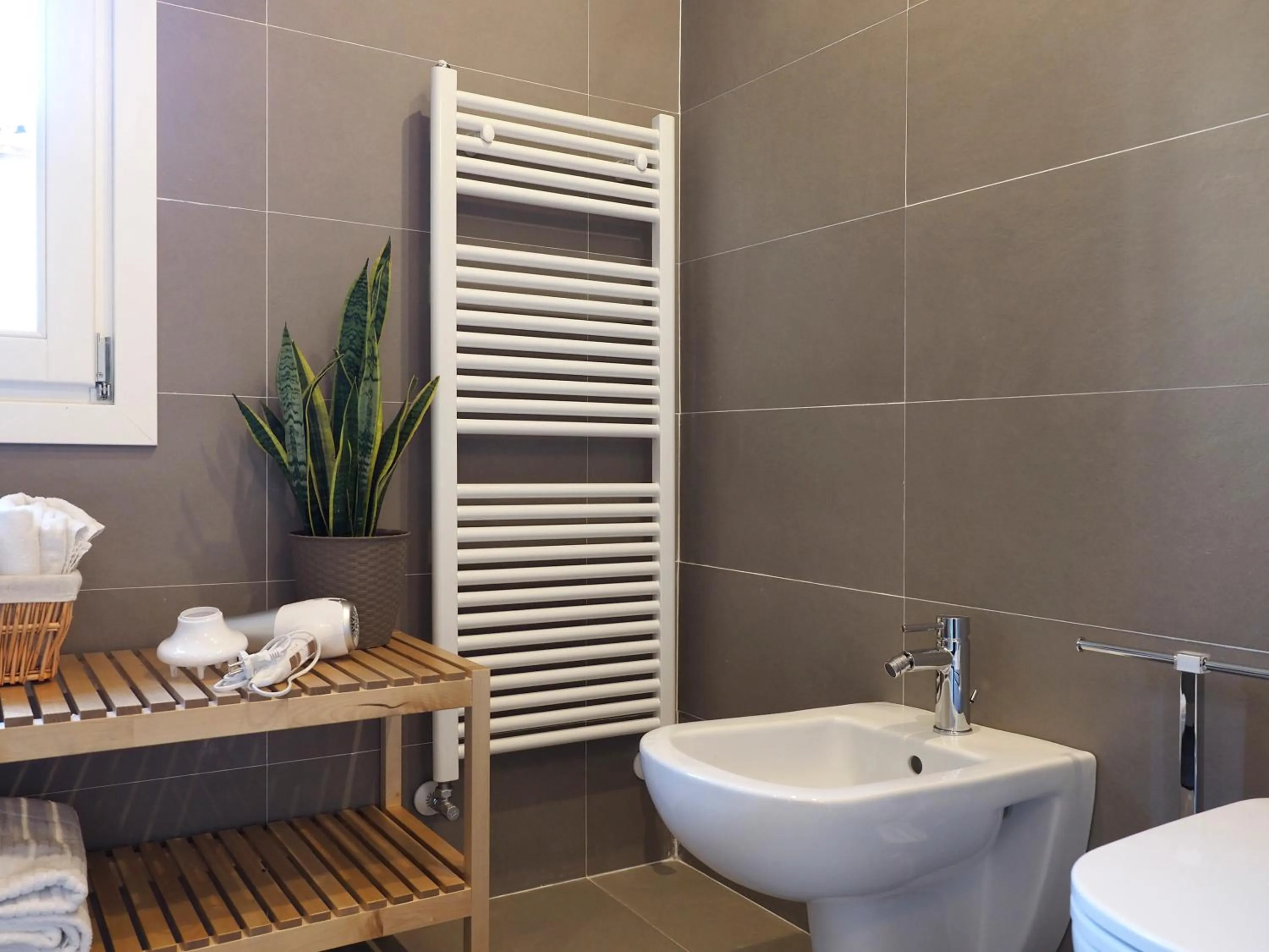 Bathroom in Majestic Rialto House by Wonderful Italy