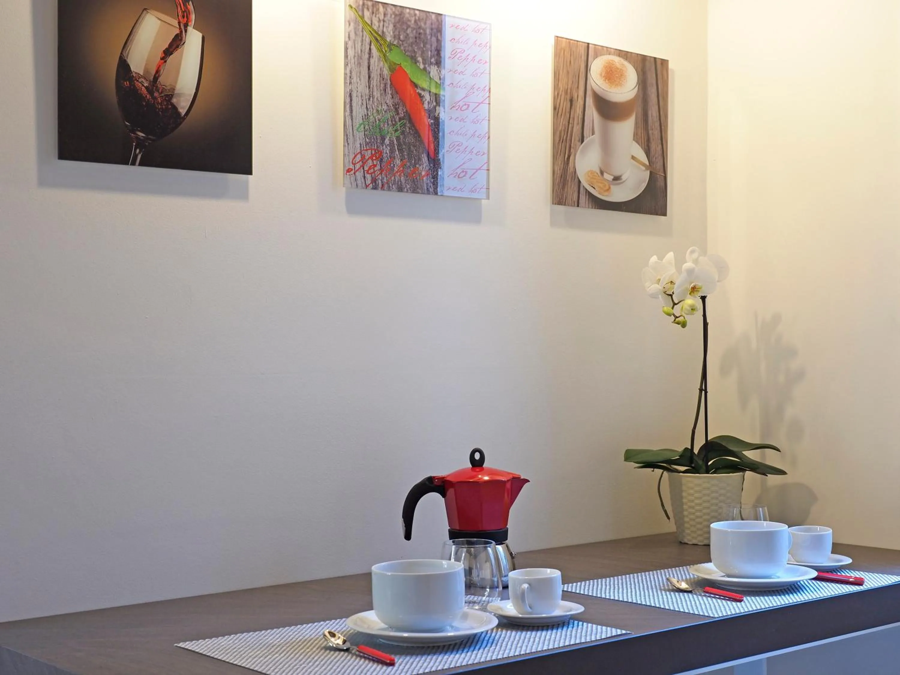 Coffee/tea facilities in Majestic Rialto House by Wonderful Italy