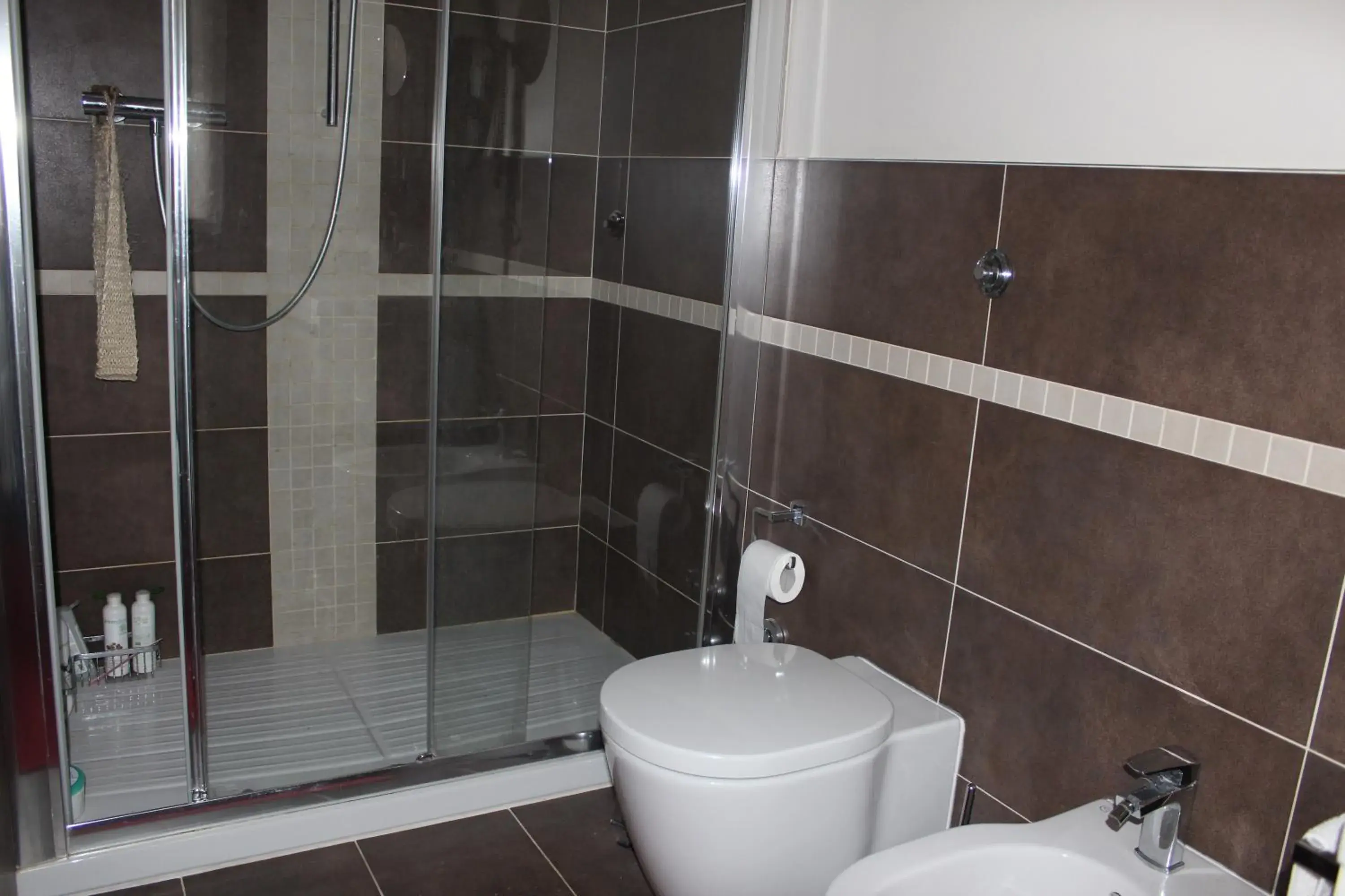 Double Room with Private Bathroom - single occupancy in Home Meditamondo Double Room with Private Bathroom - single occupancy in Home Meditamondo
