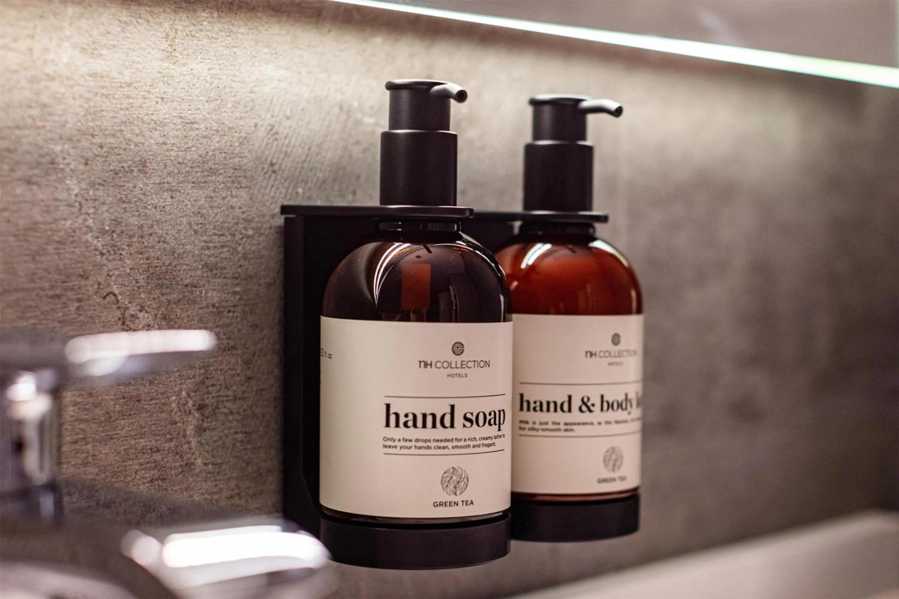 Bathroom in NH Collection Andorra Palomé