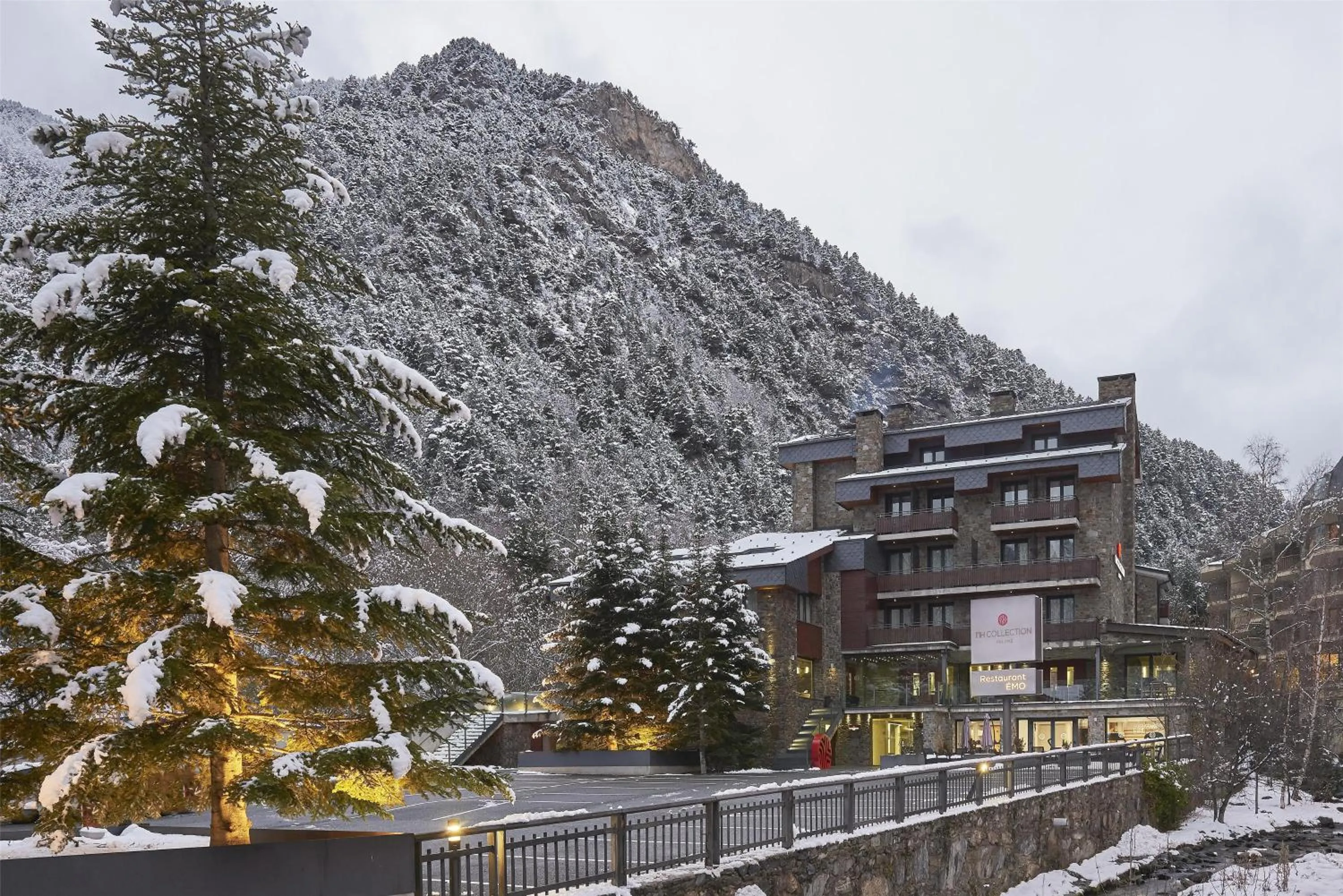Property building in NH Collection Andorra Palomé