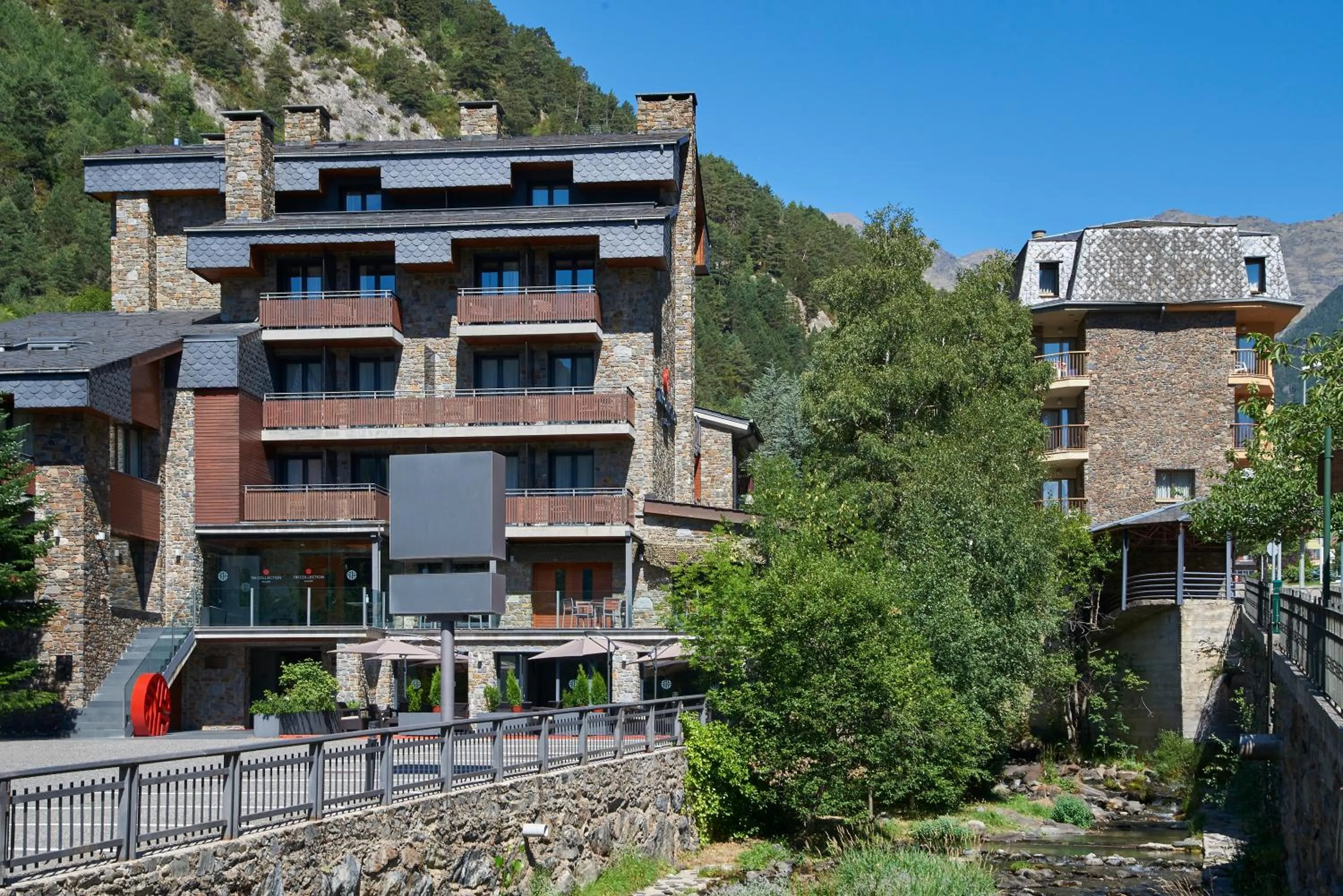 Property building in NH Collection Andorra Palomé