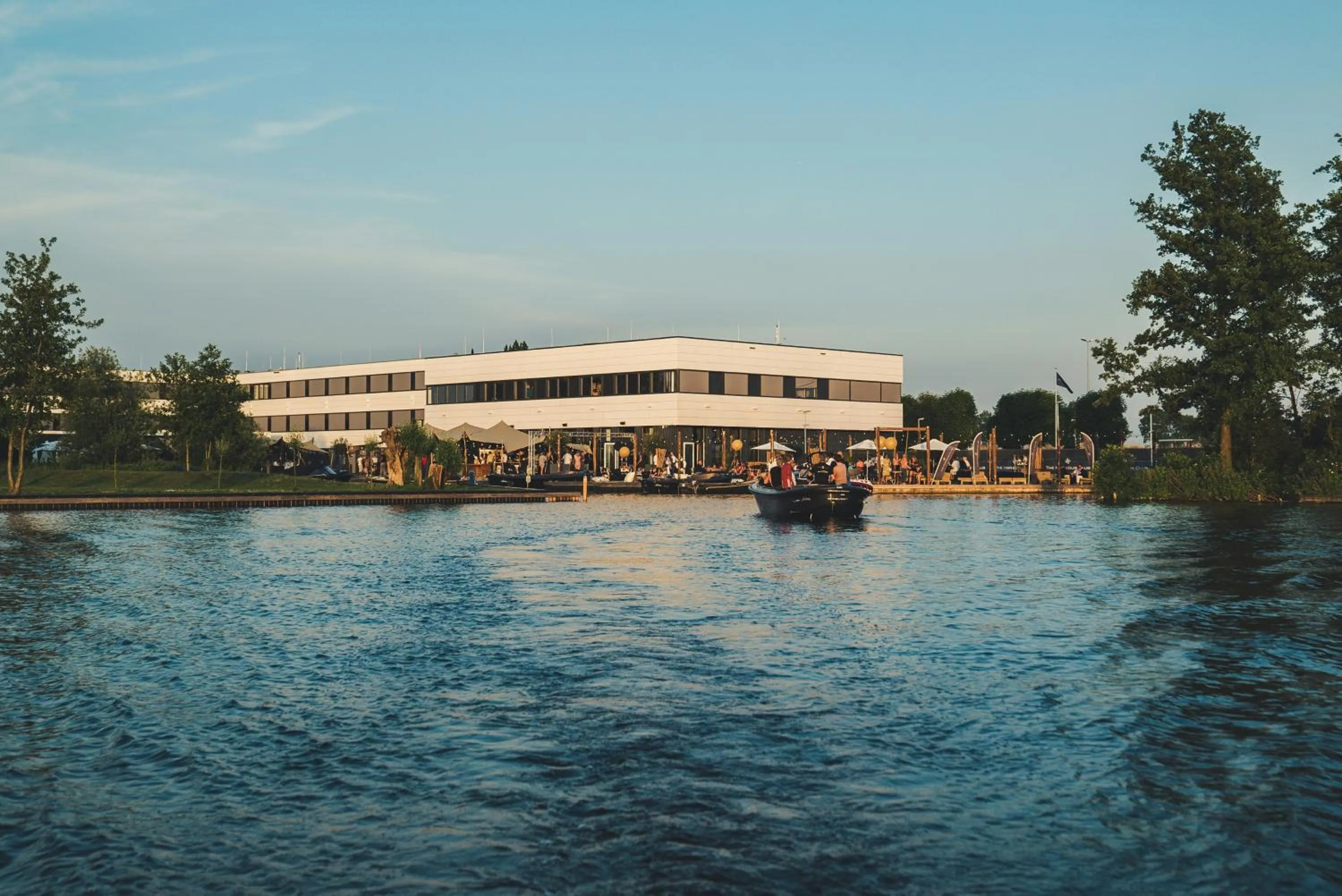 Property building in Leonardo Hotel Vinkeveen Amsterdam