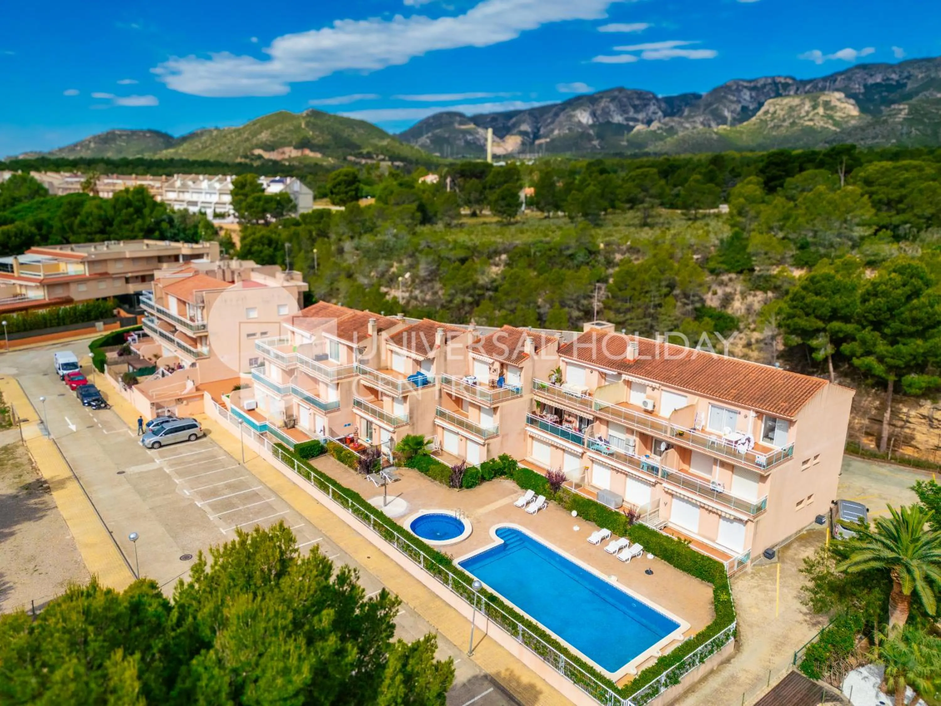 Bird's eye view in UHC Arco del Sol Family Complex