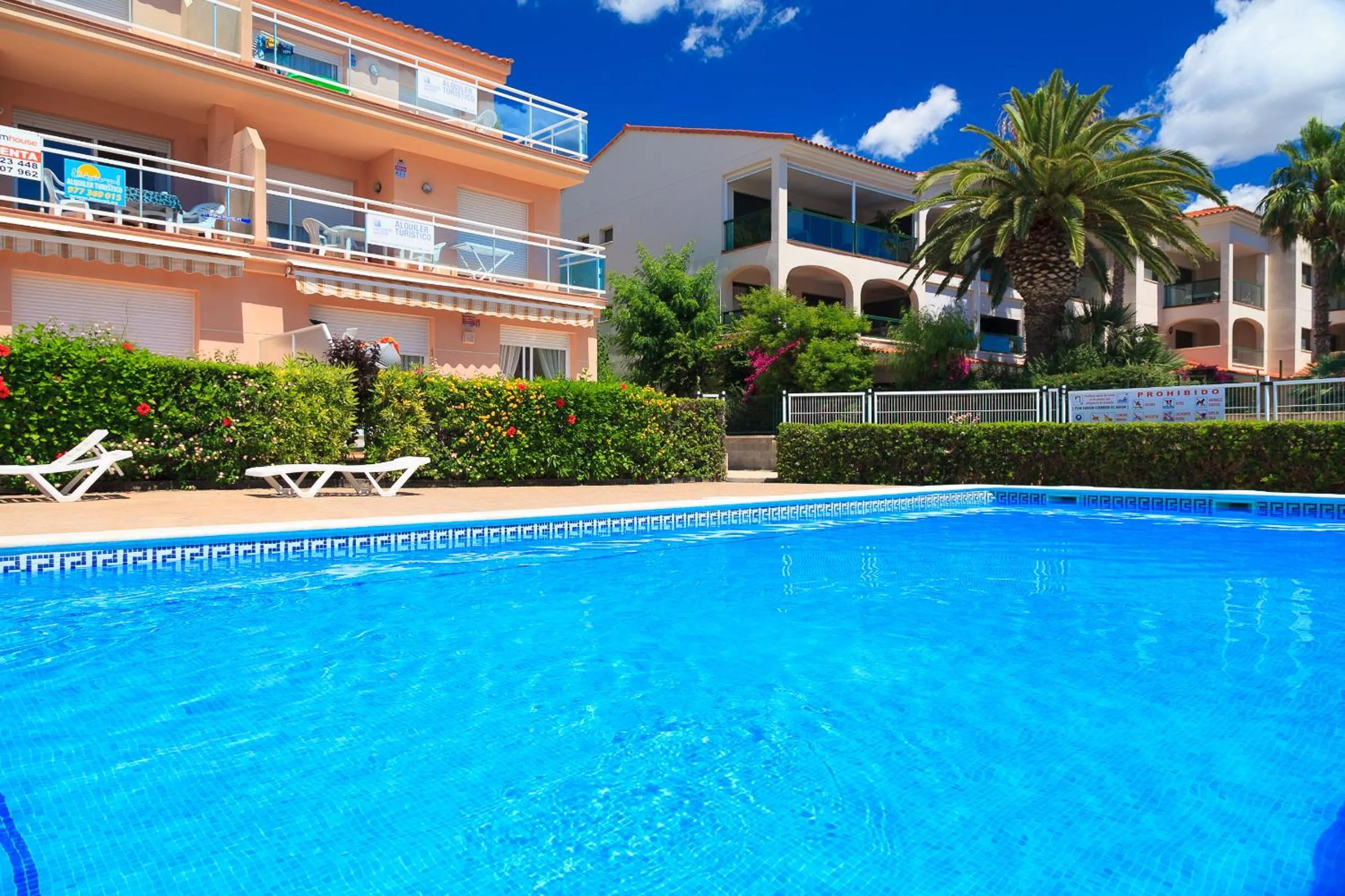 Swimming pool in UHC Arco del Sol Family Complex