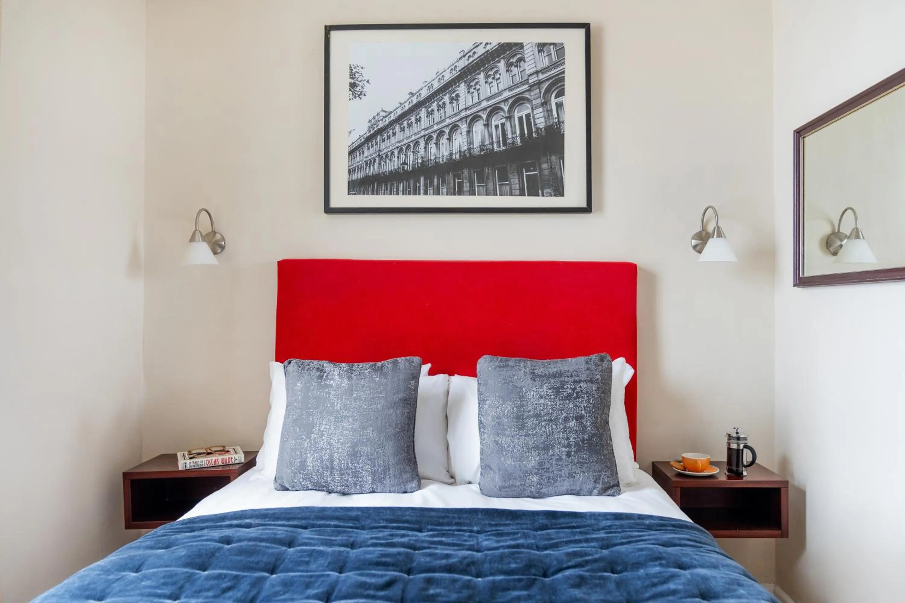 Bed in The Clifton Hotel Bristol