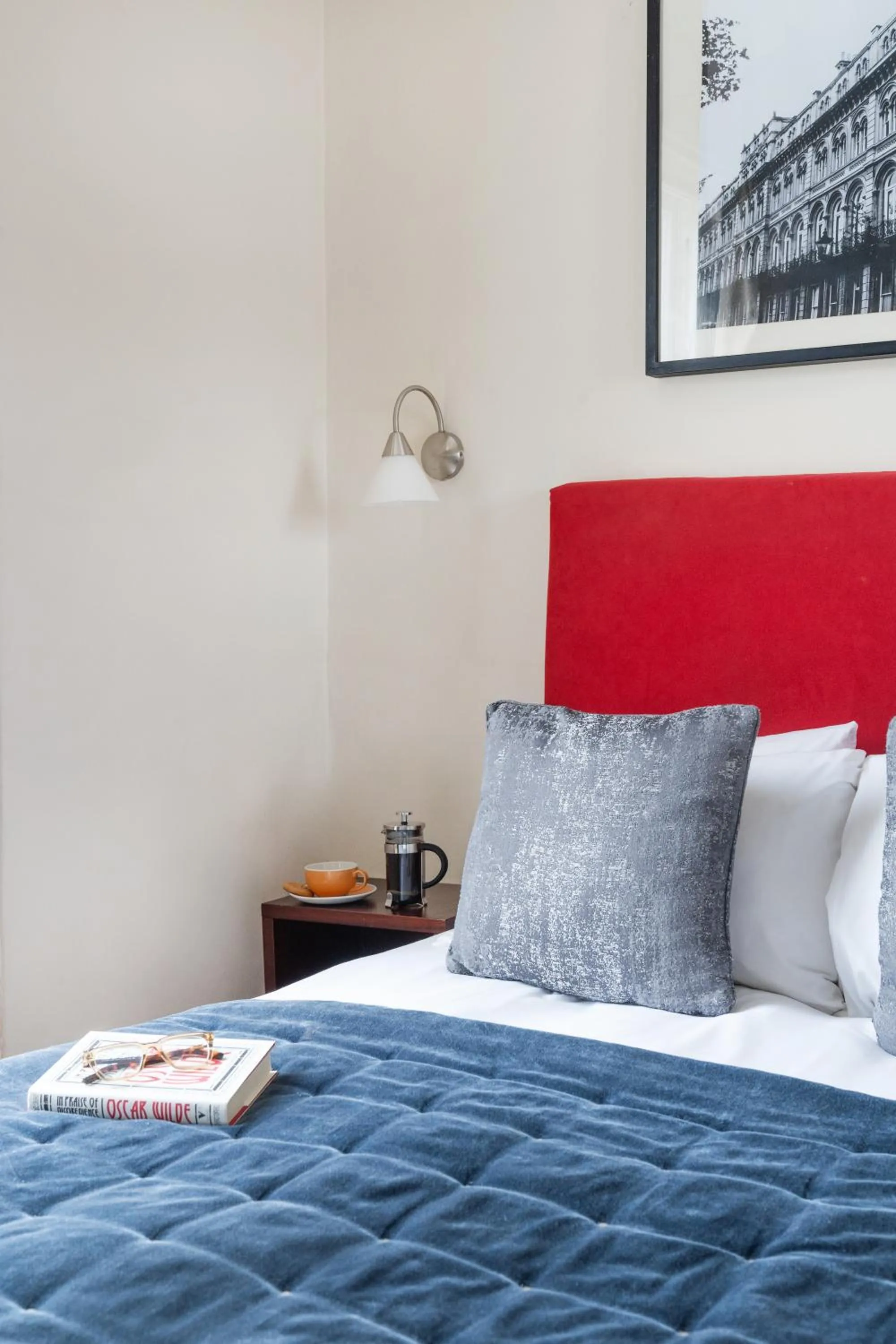 Bed in The Clifton Hotel Bristol