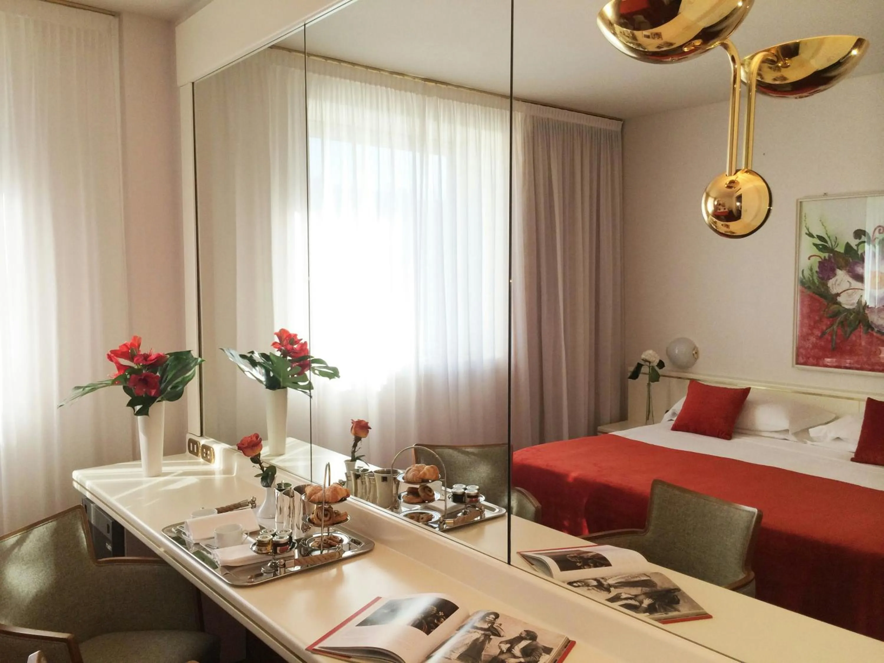 Bedroom, Bed in Starhotels Cristallo Palace