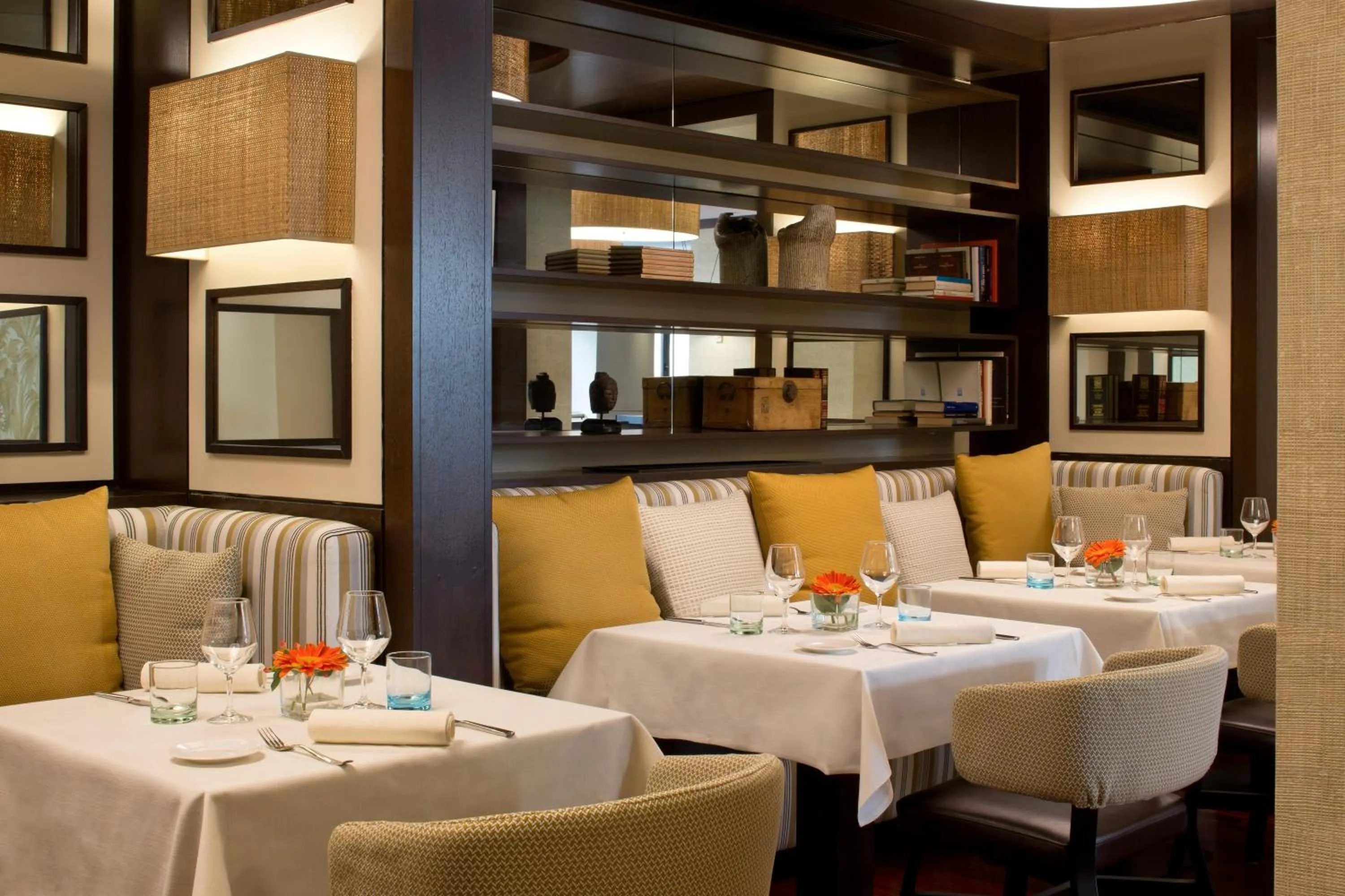 Restaurant/places to eat in Starhotels Excelsior