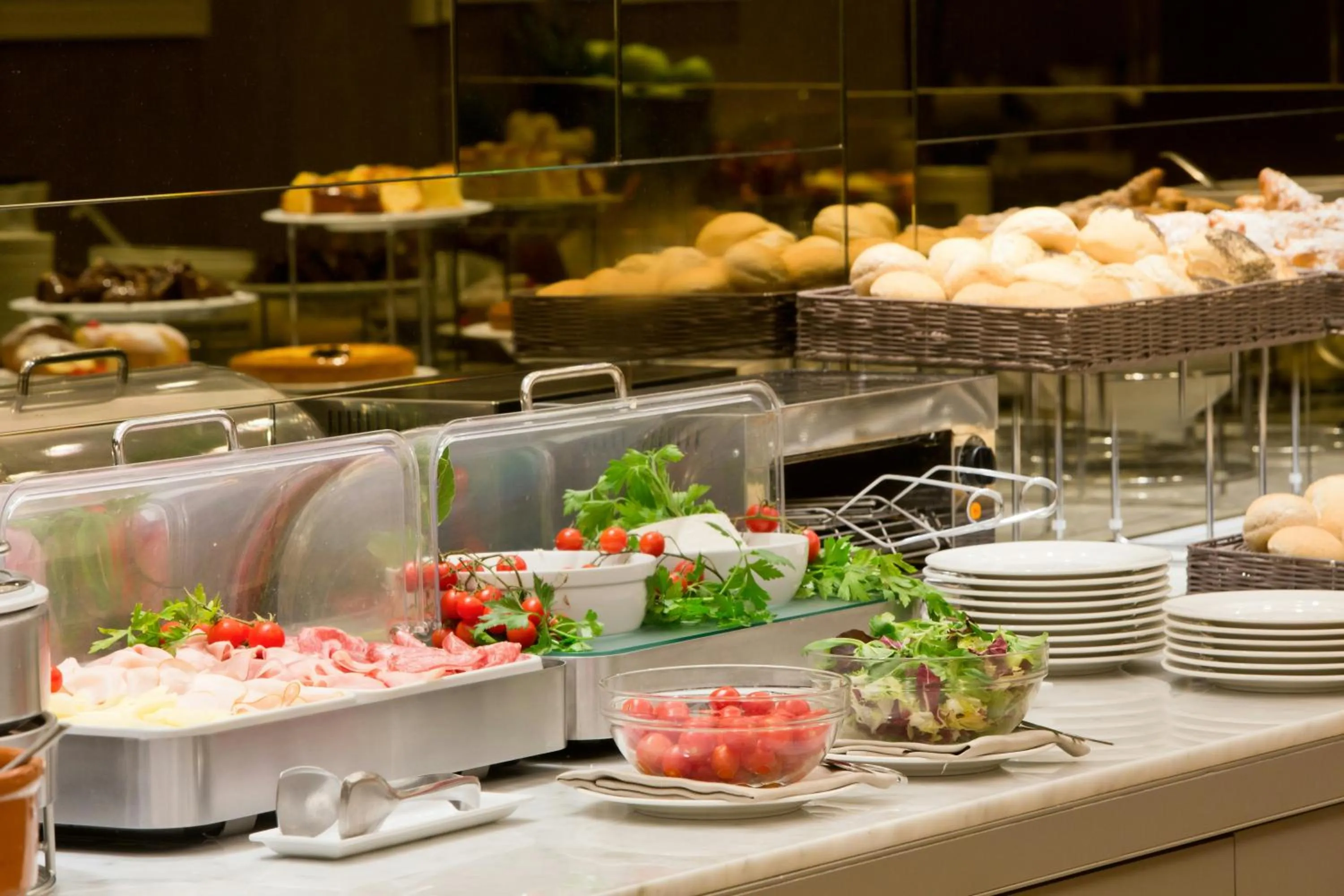 Breakfast in Starhotels Michelangelo Florence