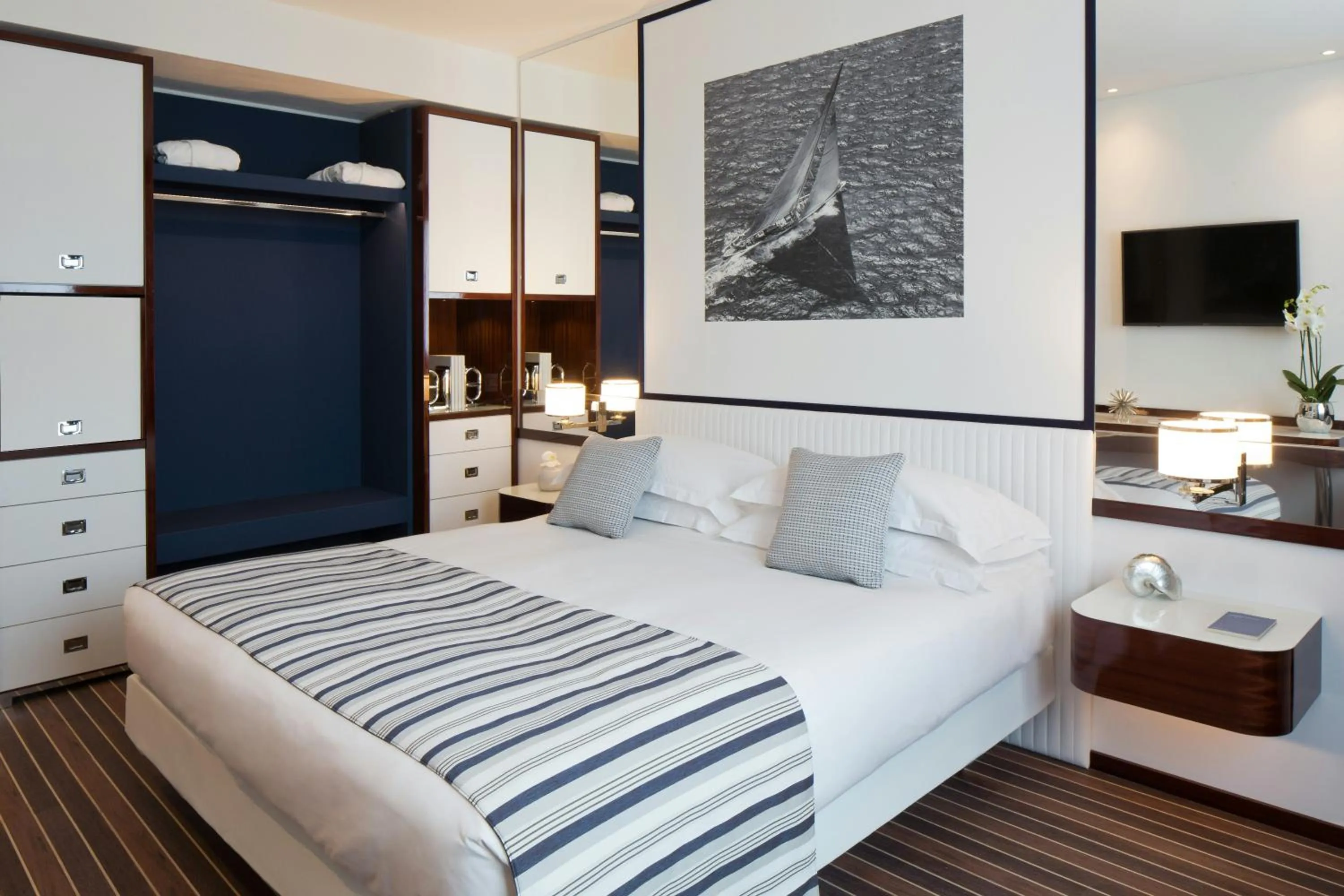 Photo of the whole room, Bed in Starhotels President