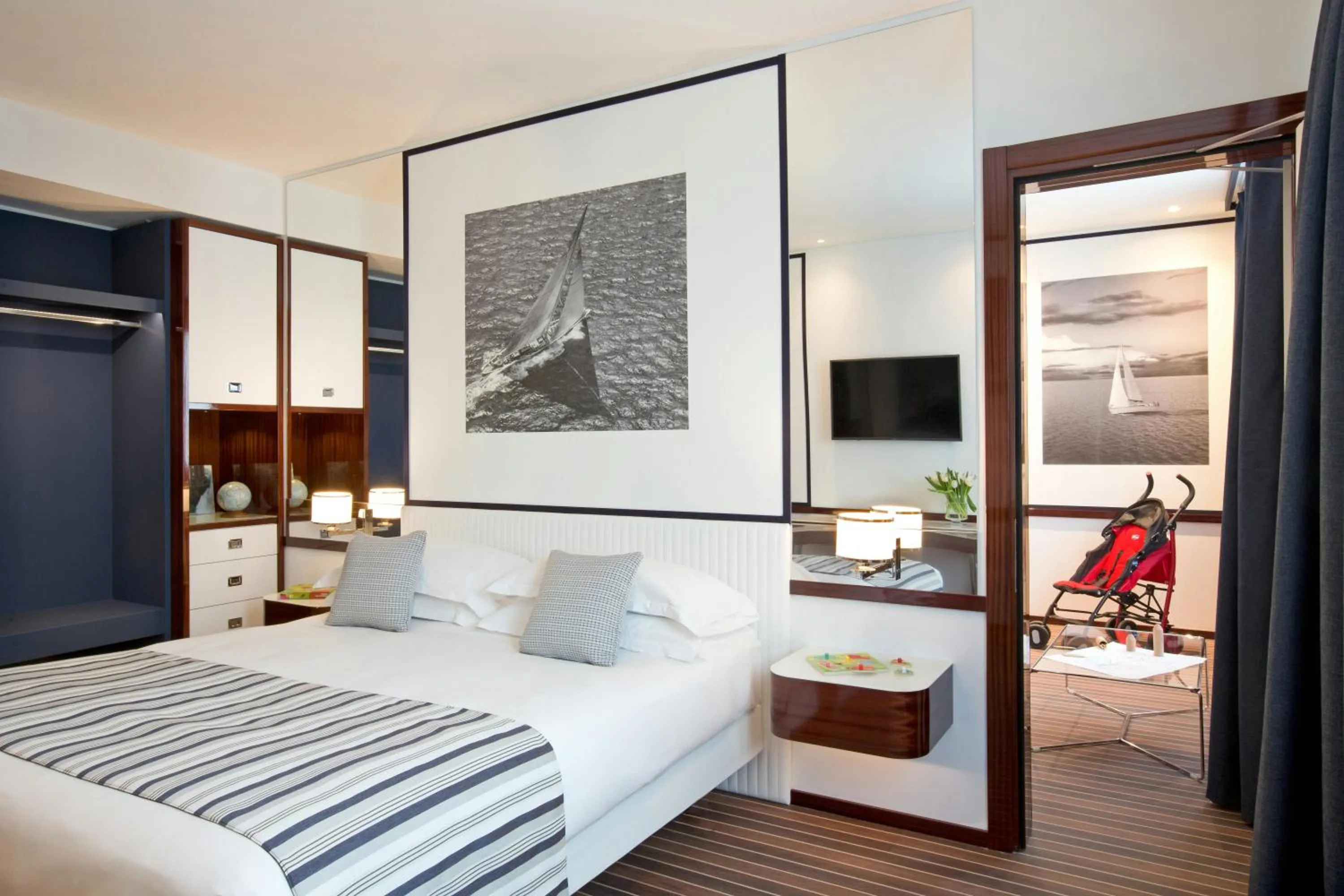 Bedroom, Bed in Starhotels President