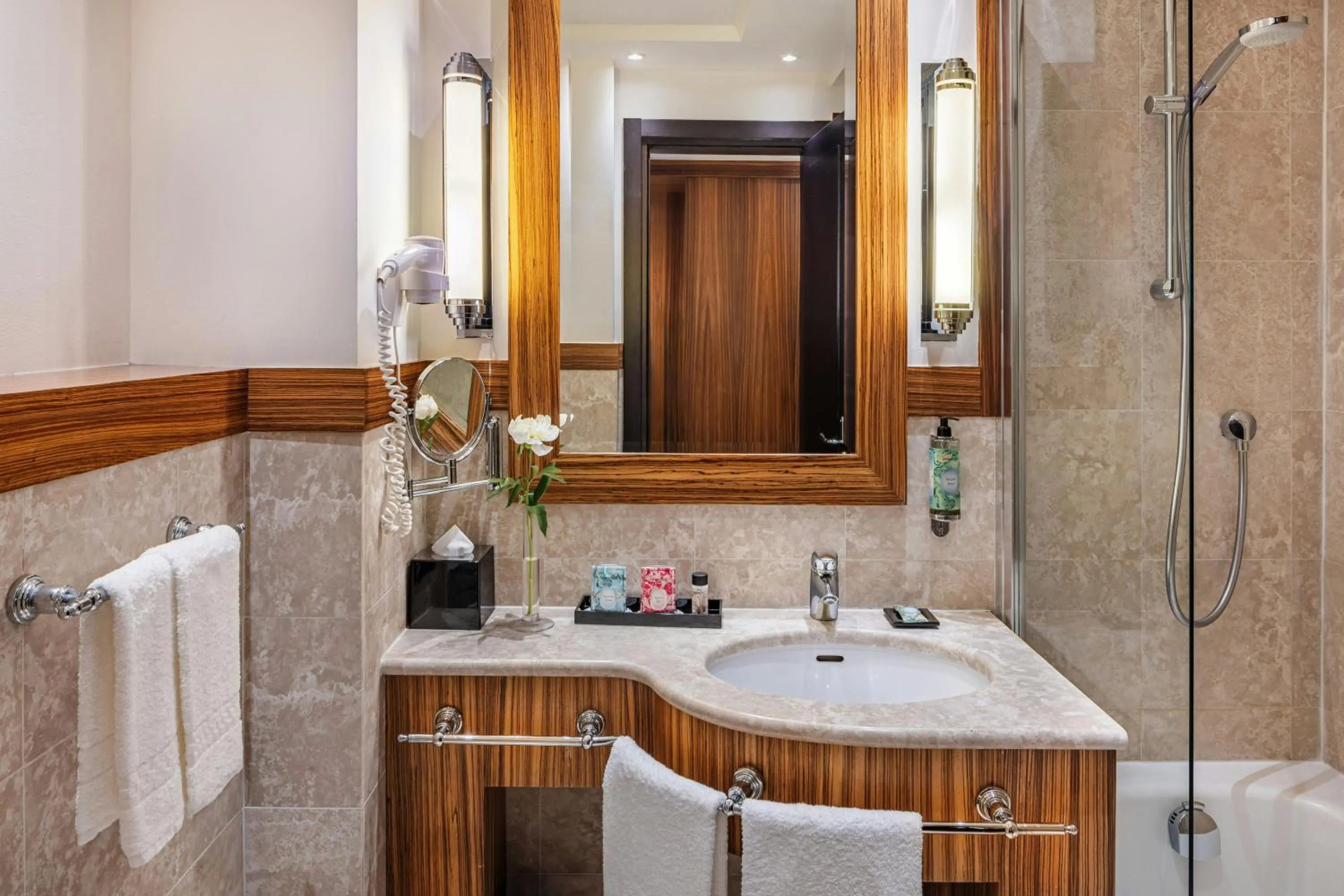 Bathroom in Starhotels Anderson