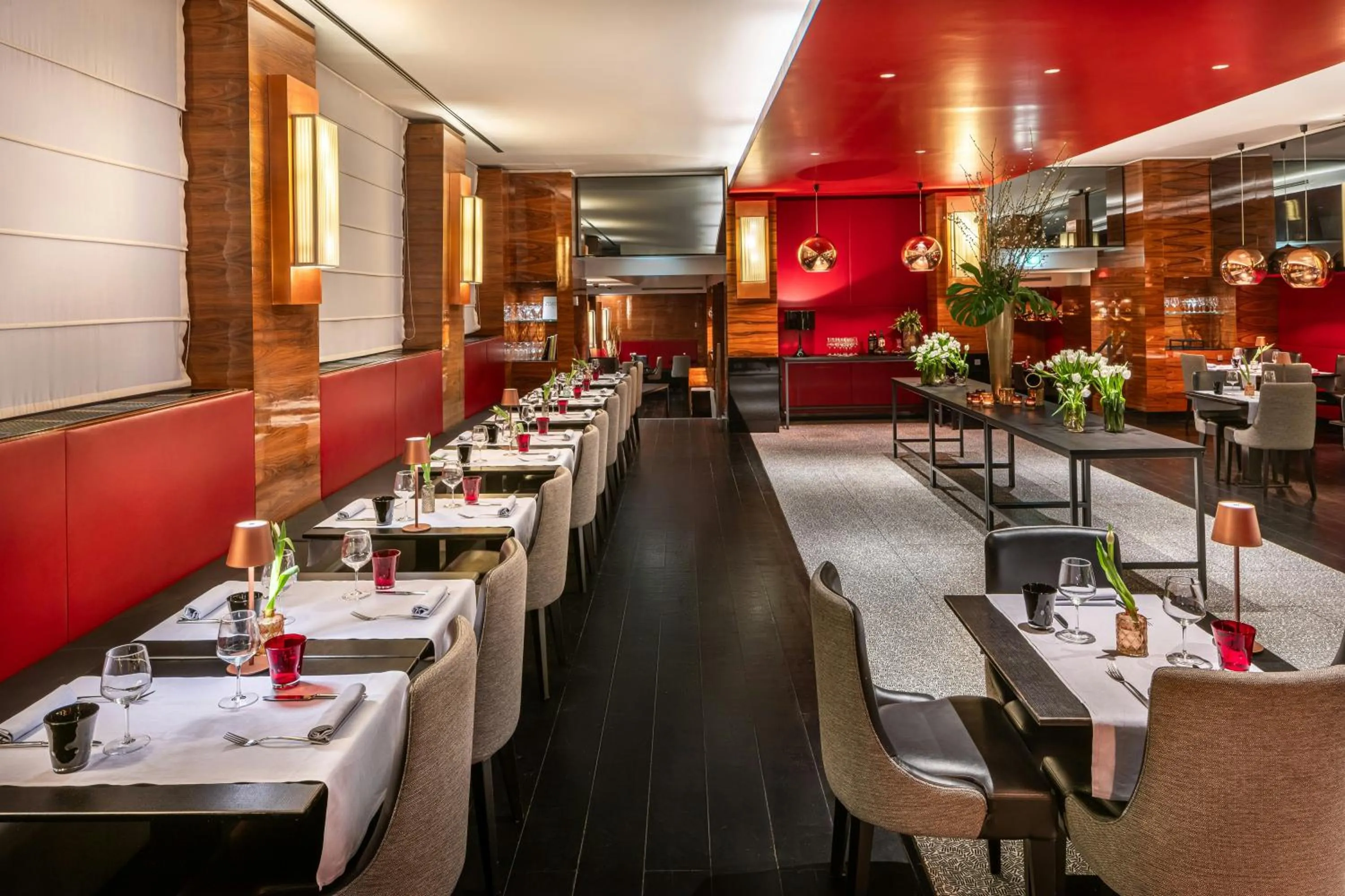 Restaurant/places to eat in Starhotels Ritz