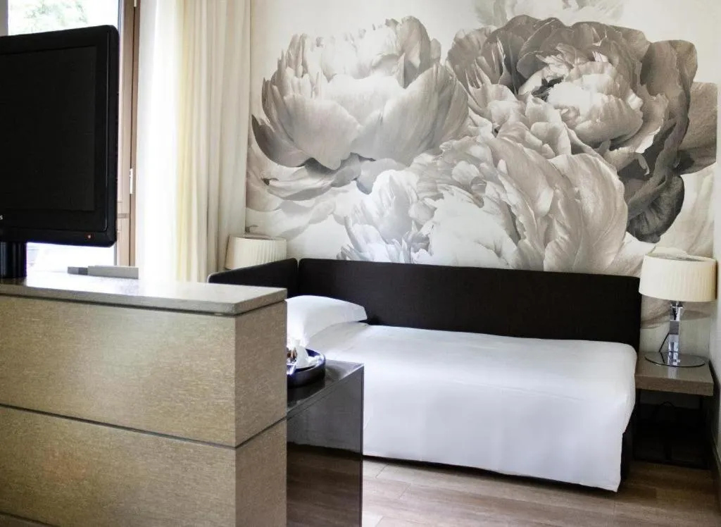 Photo of the whole room in Starhotels Echo