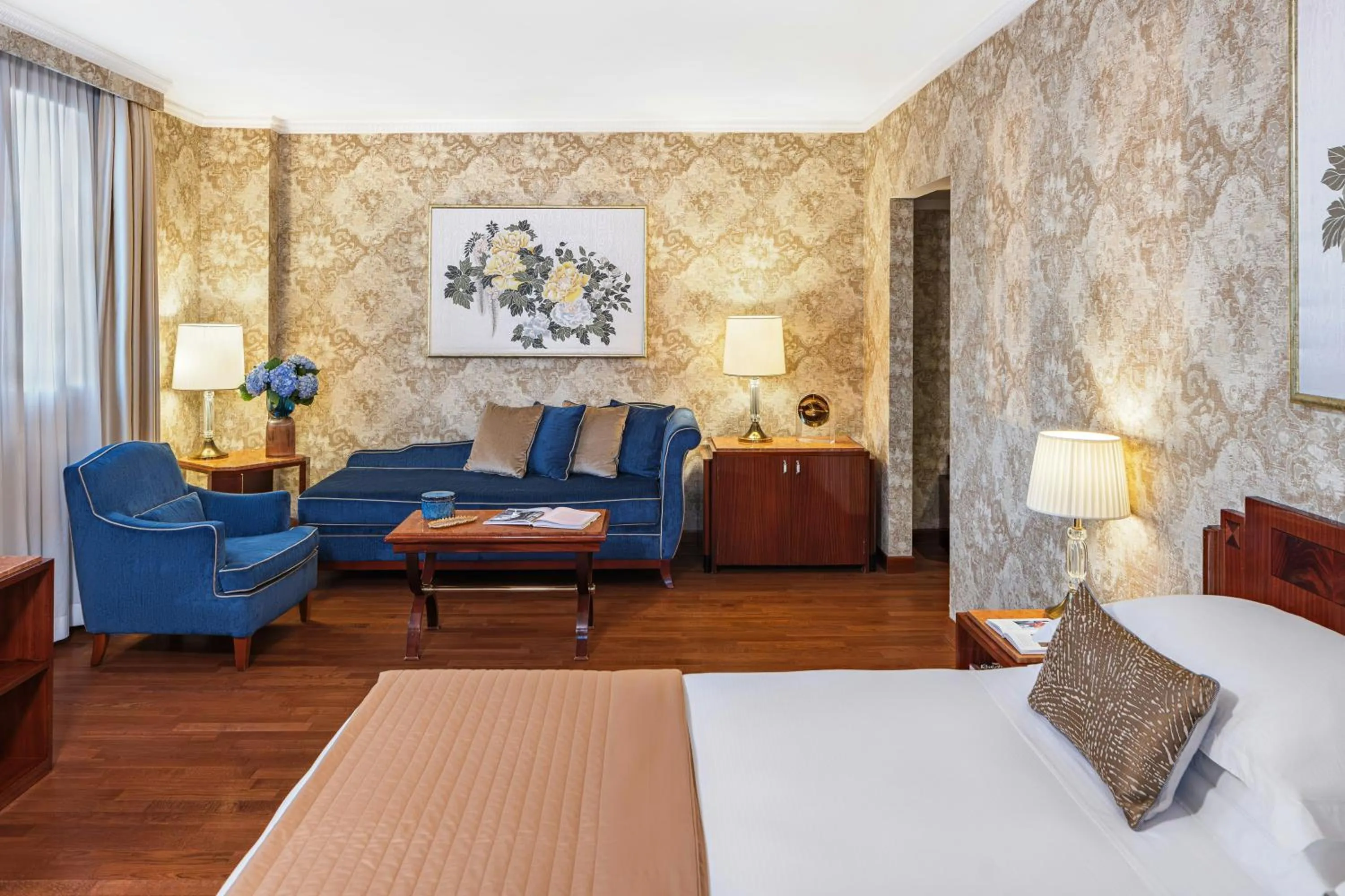 Photo of the whole room, Bed in Starhotels Du Parc