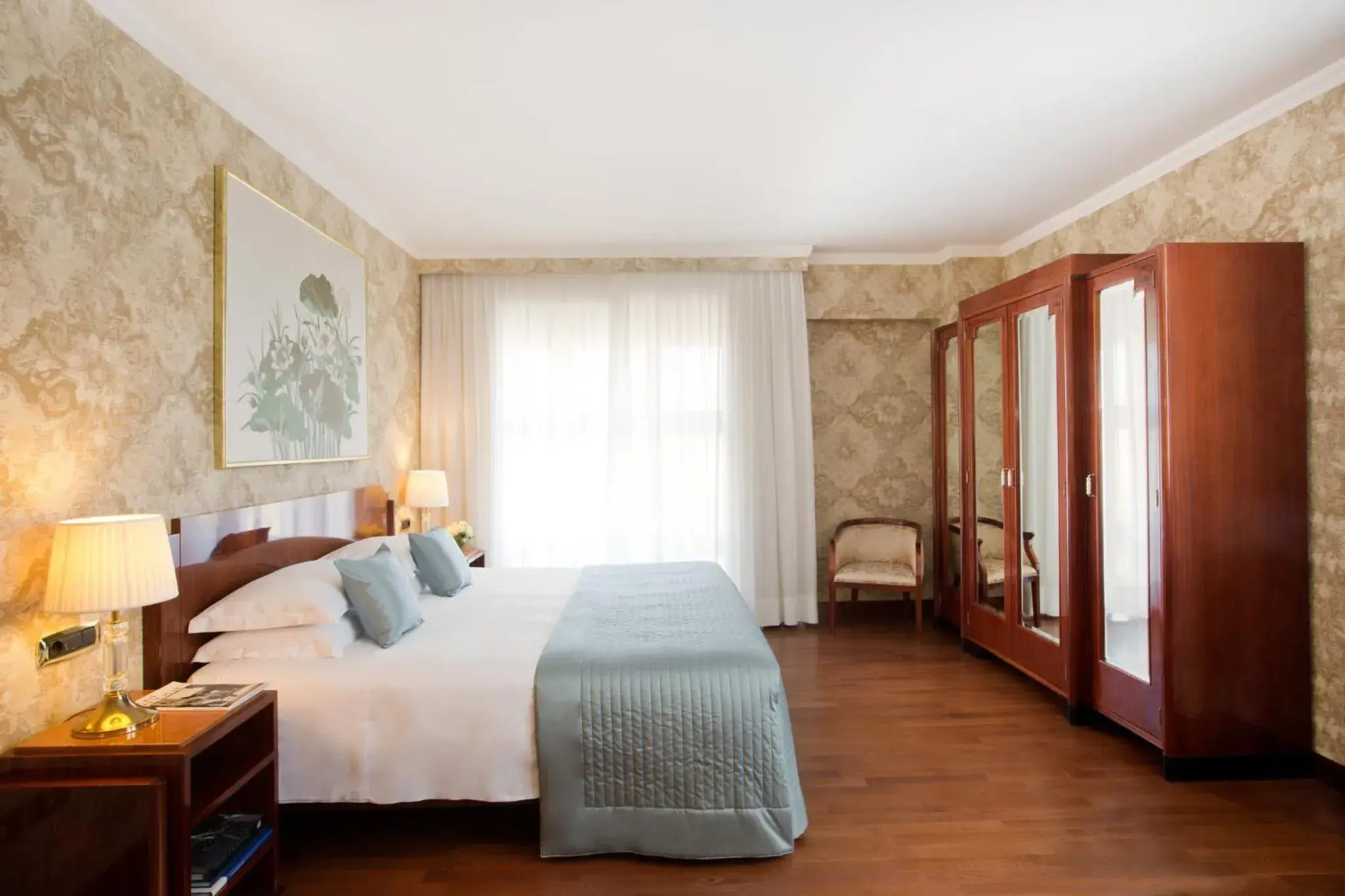 Junior Suite in Starhotels Du Parc Junior Suite in Starhotels Du Parc