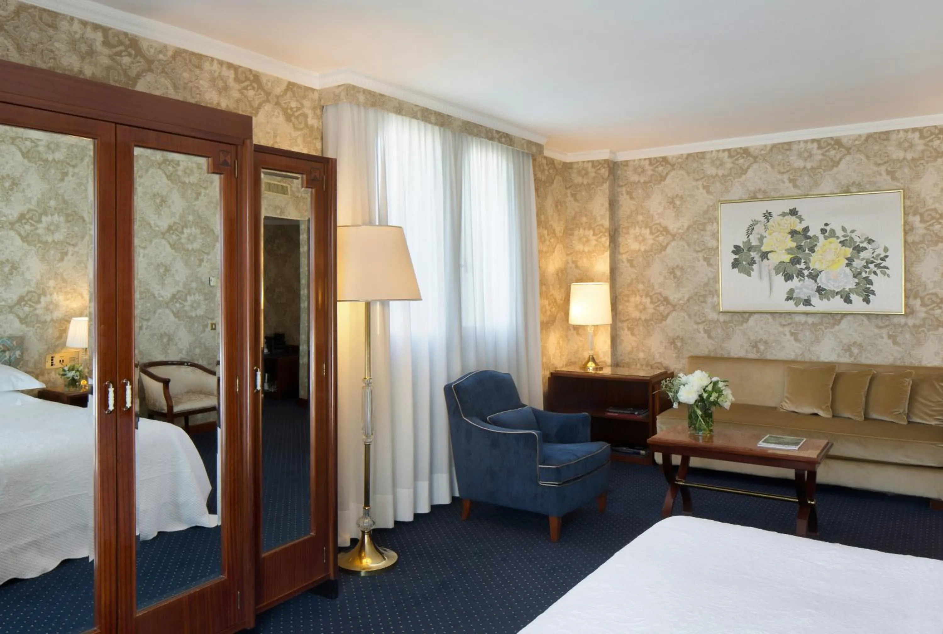 Photo of the whole room, Bed in Starhotels Du Parc