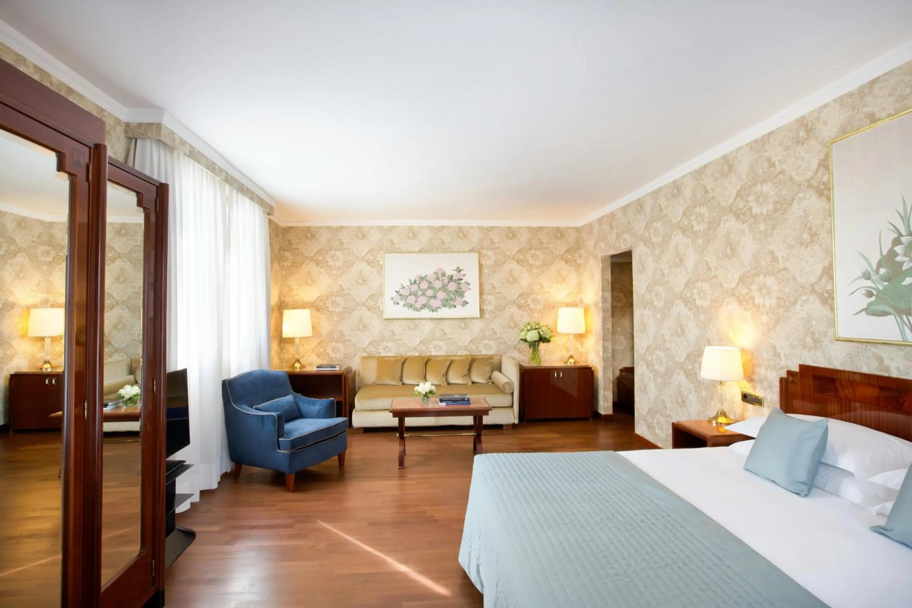 Photo of the whole room, Bed in Starhotels Du Parc